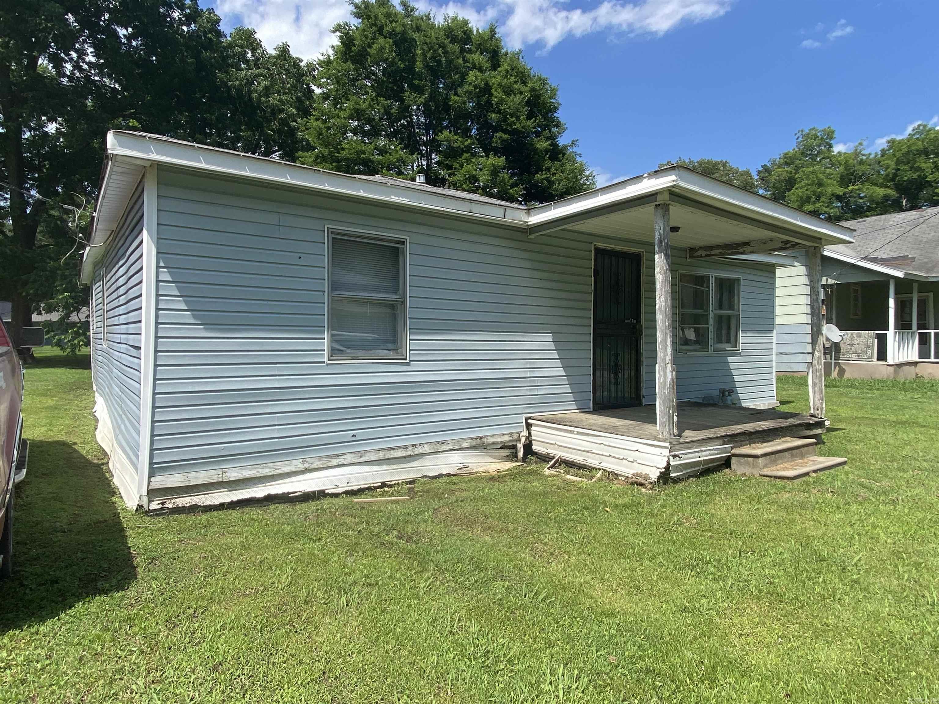 617 Walnut  Augusta, AR