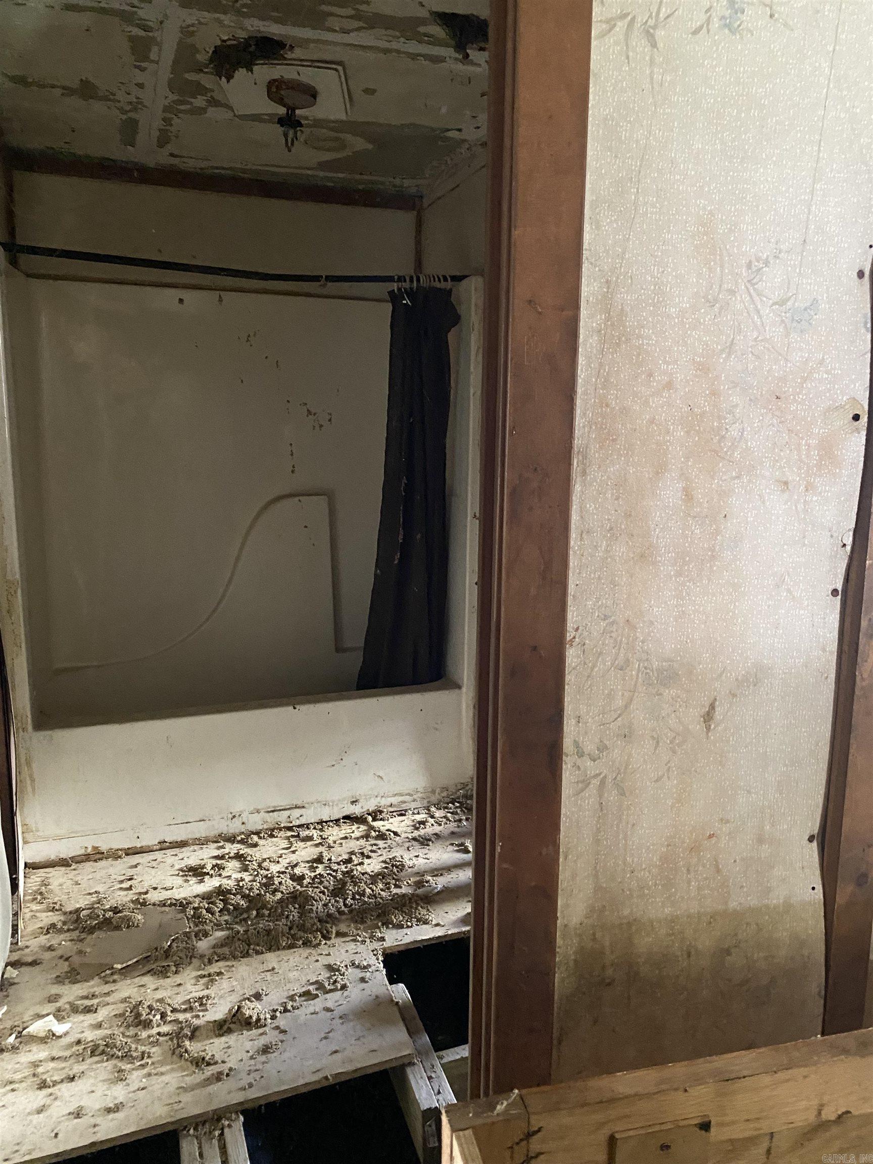 617 Walnut  Augusta, AR