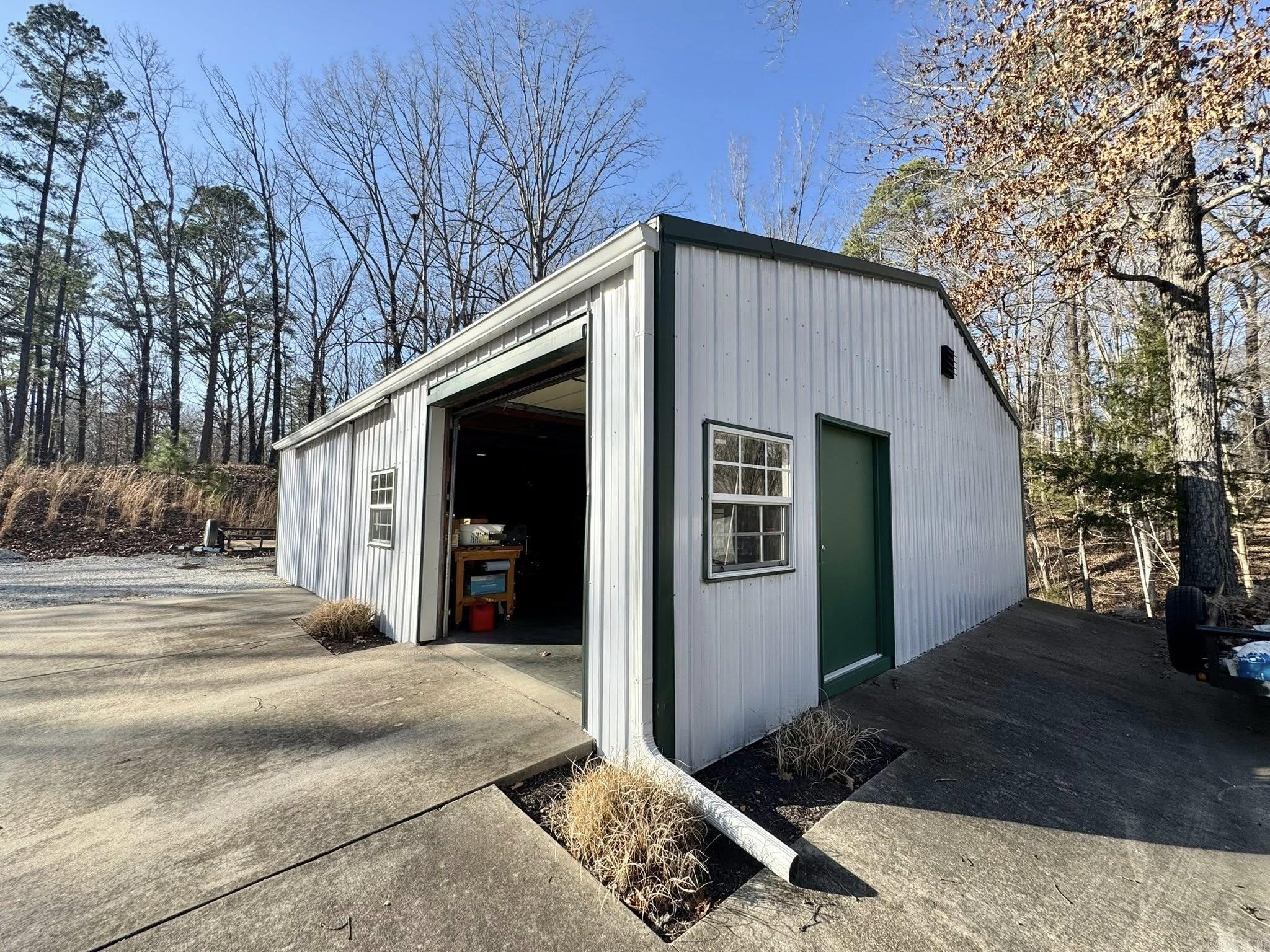 625 N Ridgeview  Mountain View, AR