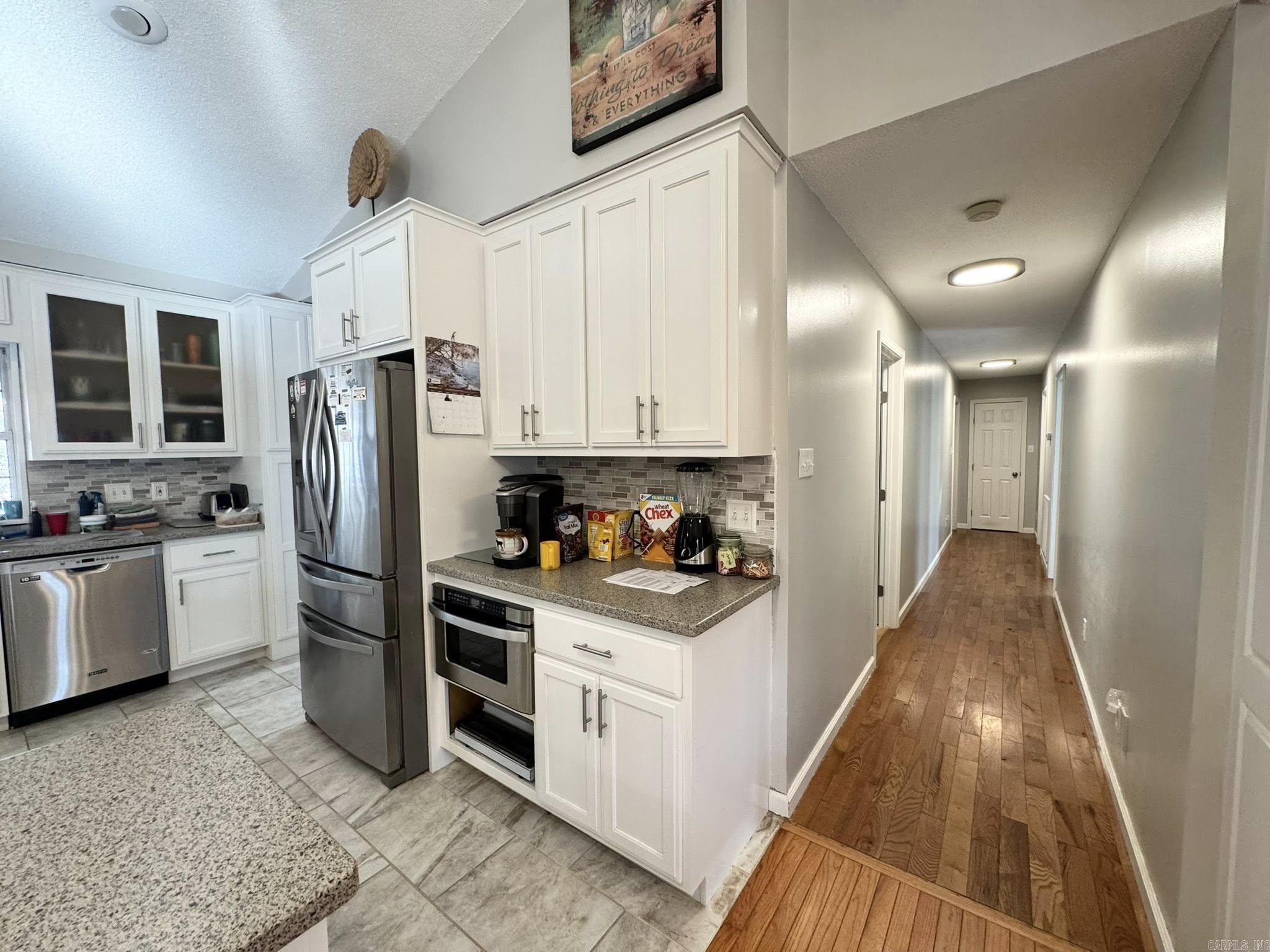 625 N Ridgeview  Mountain View, AR