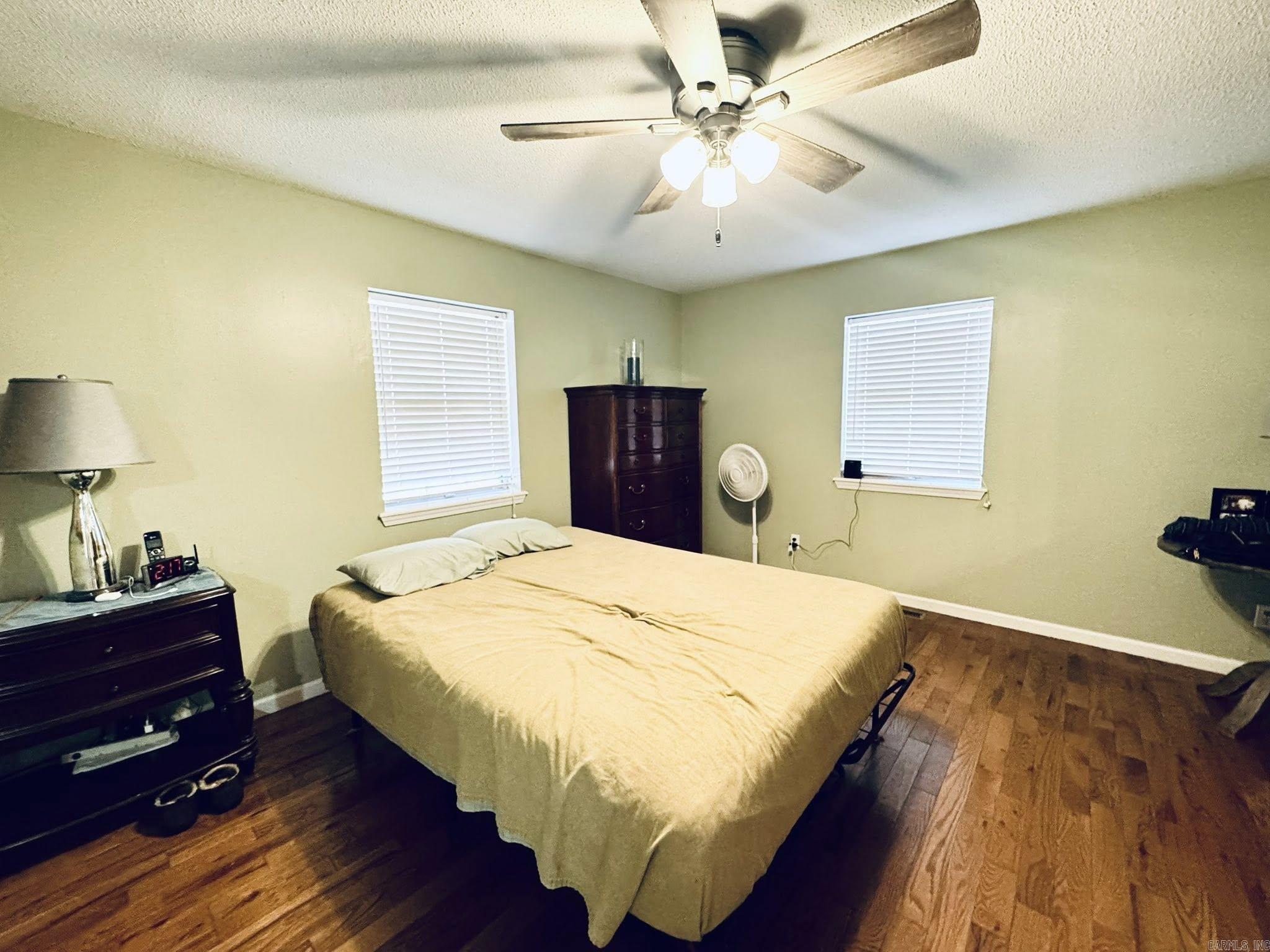 625 N Ridgeview  Mountain View, AR