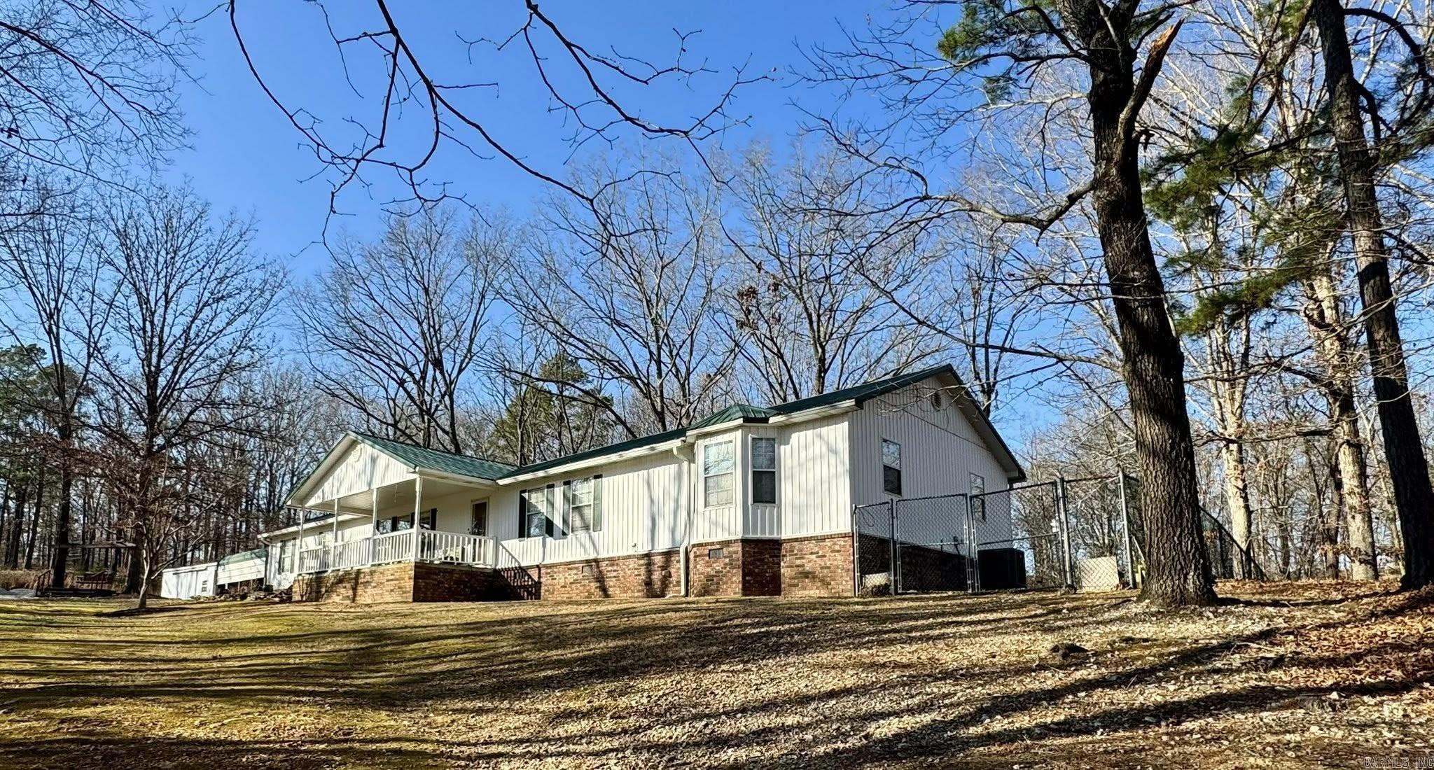 625 N Ridgeview  Mountain View, AR