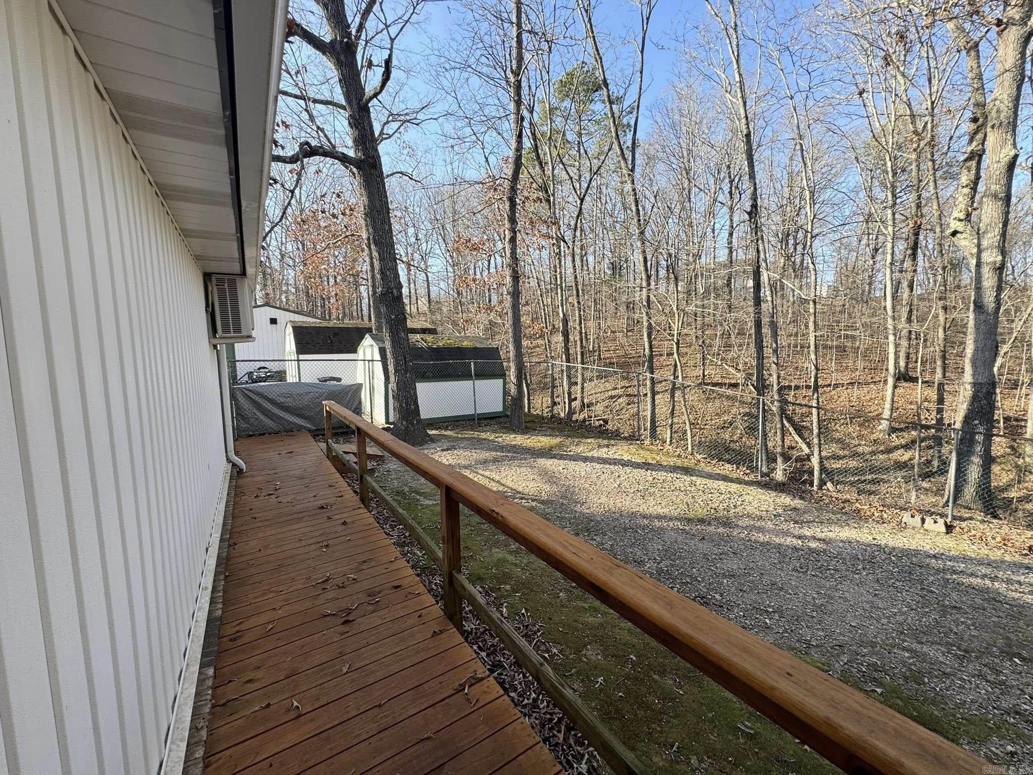 625 N Ridgeview  Mountain View, AR