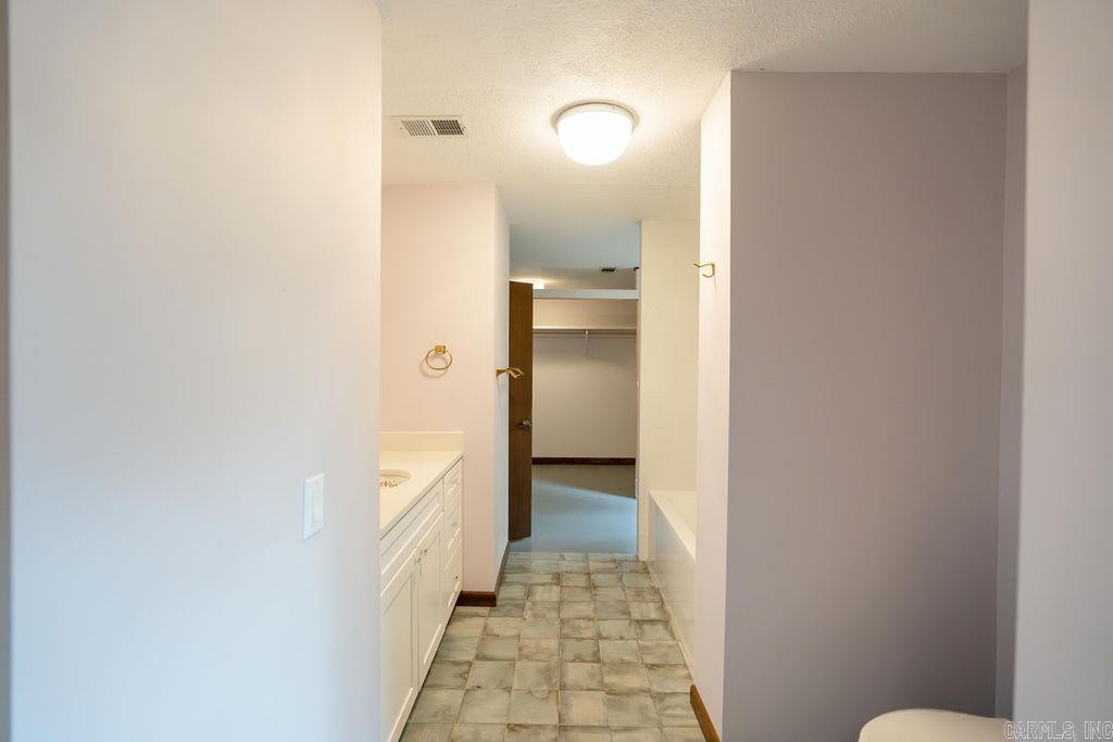 54 Woodland W Heber Springs, AR 72543