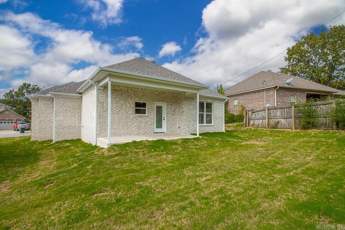 1624 Hidden Creek Drive  Sherwood, AR