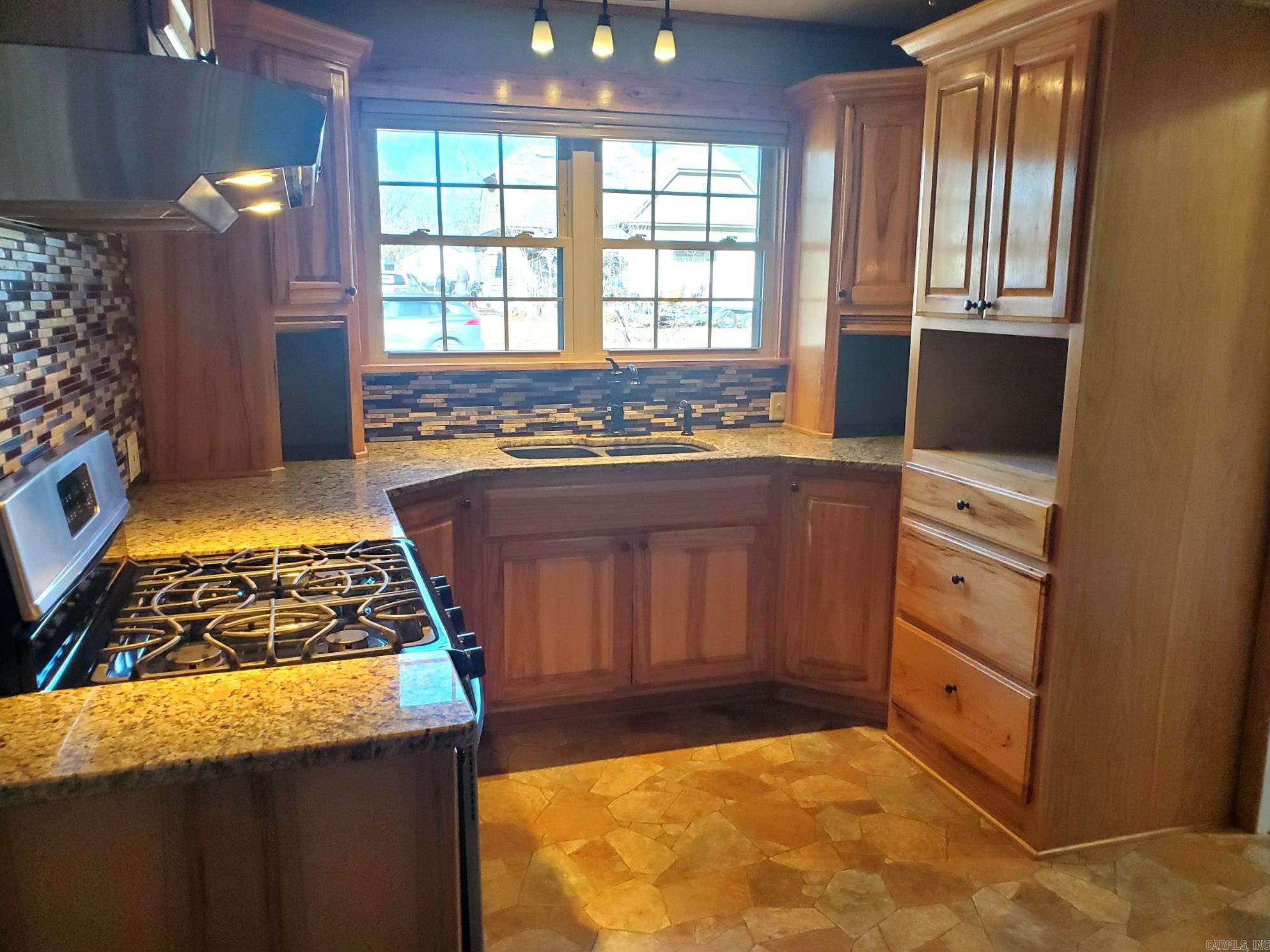 1010 Sutherland Ave  Mena, AR