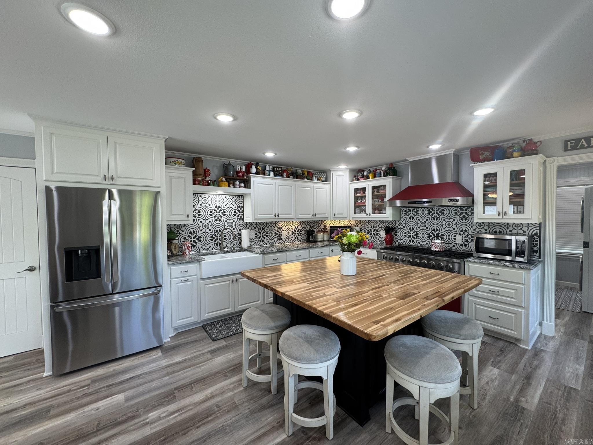 821 W Hwy 14  Harriet, AR