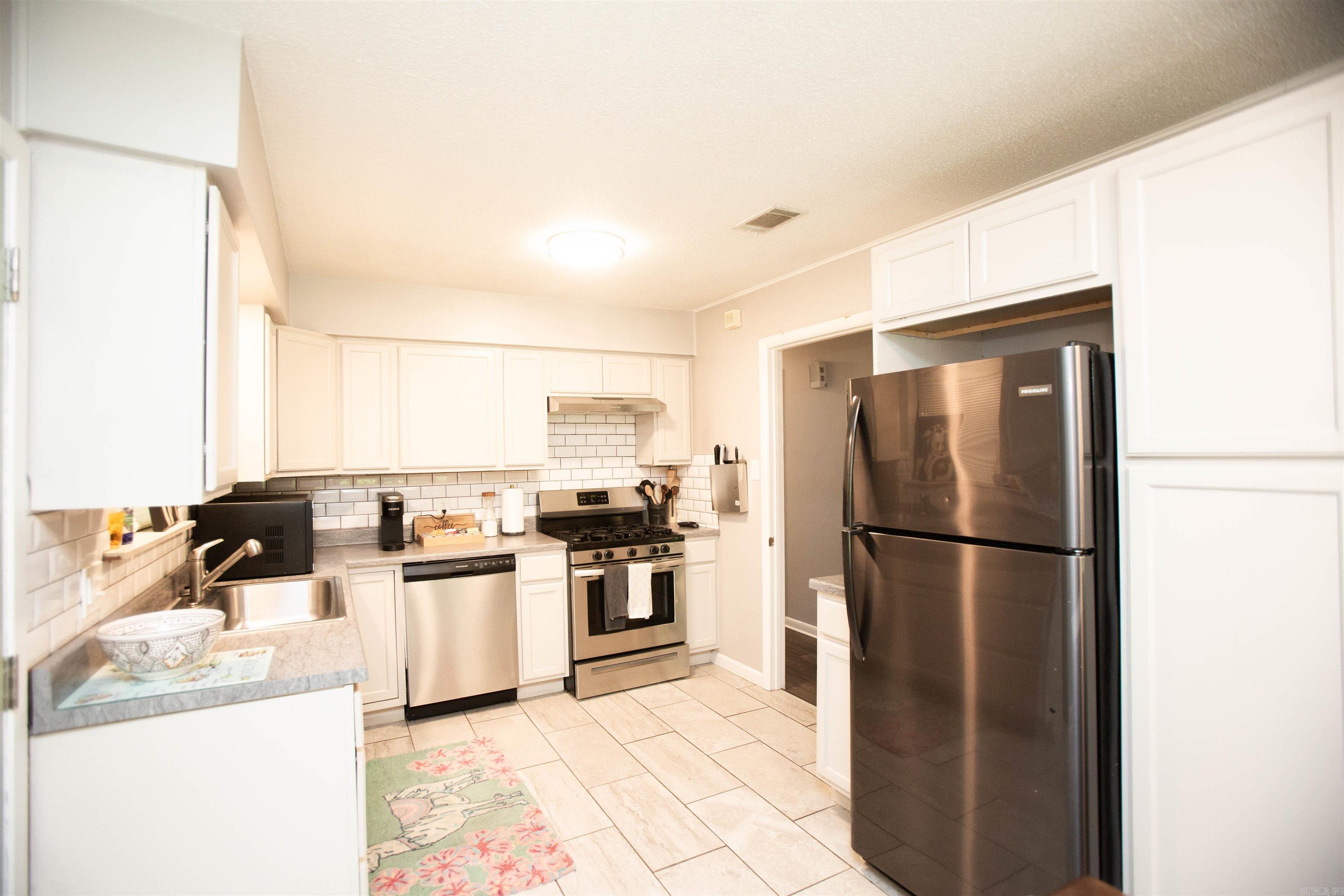 7208 Illinois  Little Rock, AR