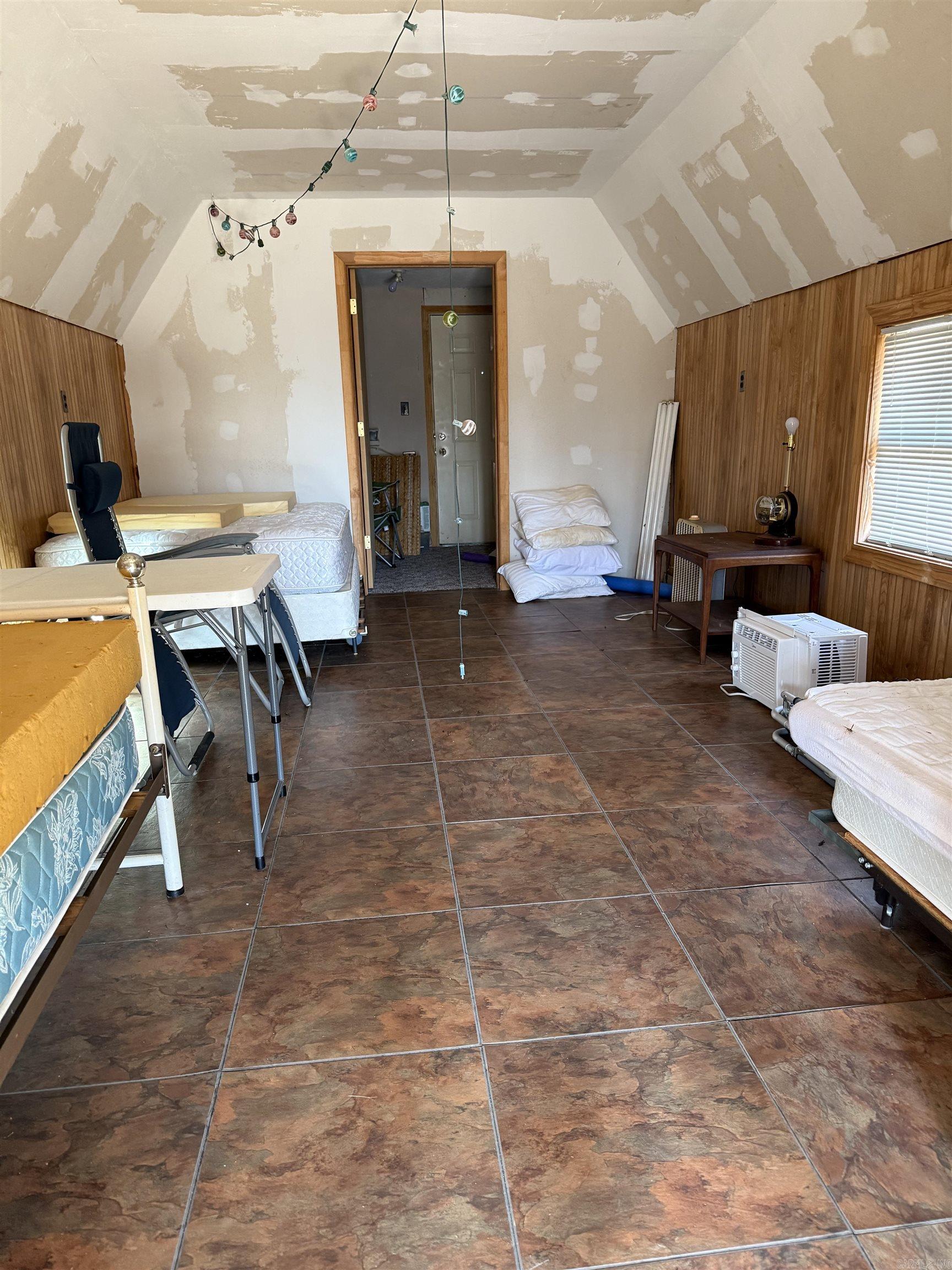 5 Lake Greeson Estates  Murfreesboro, AR