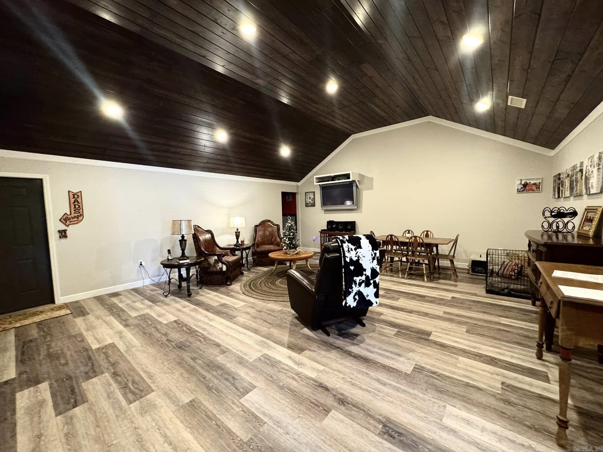 7099 S Hwy 9  Mountain View, AR