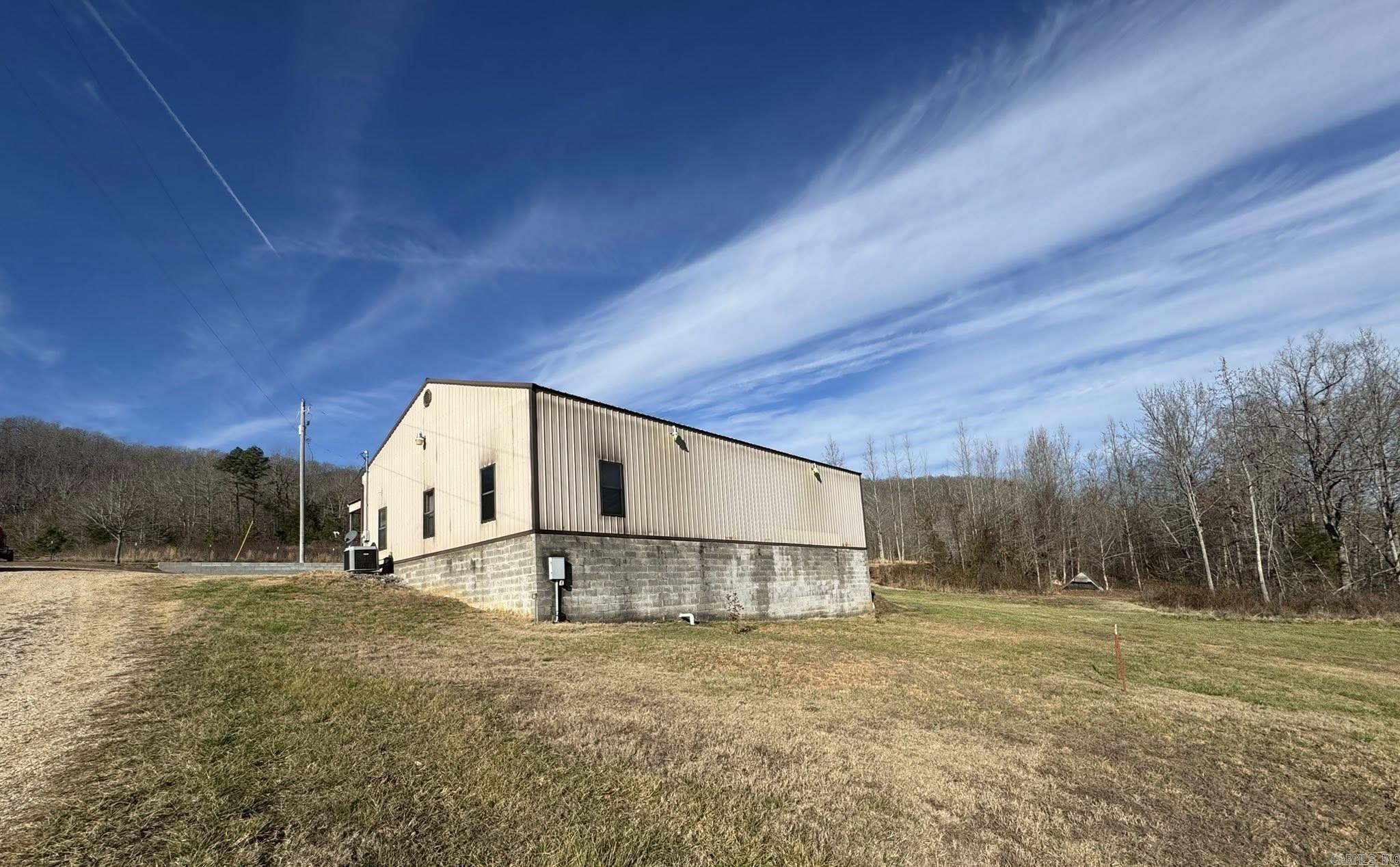 7099 S Hwy 9  Mountain View, AR