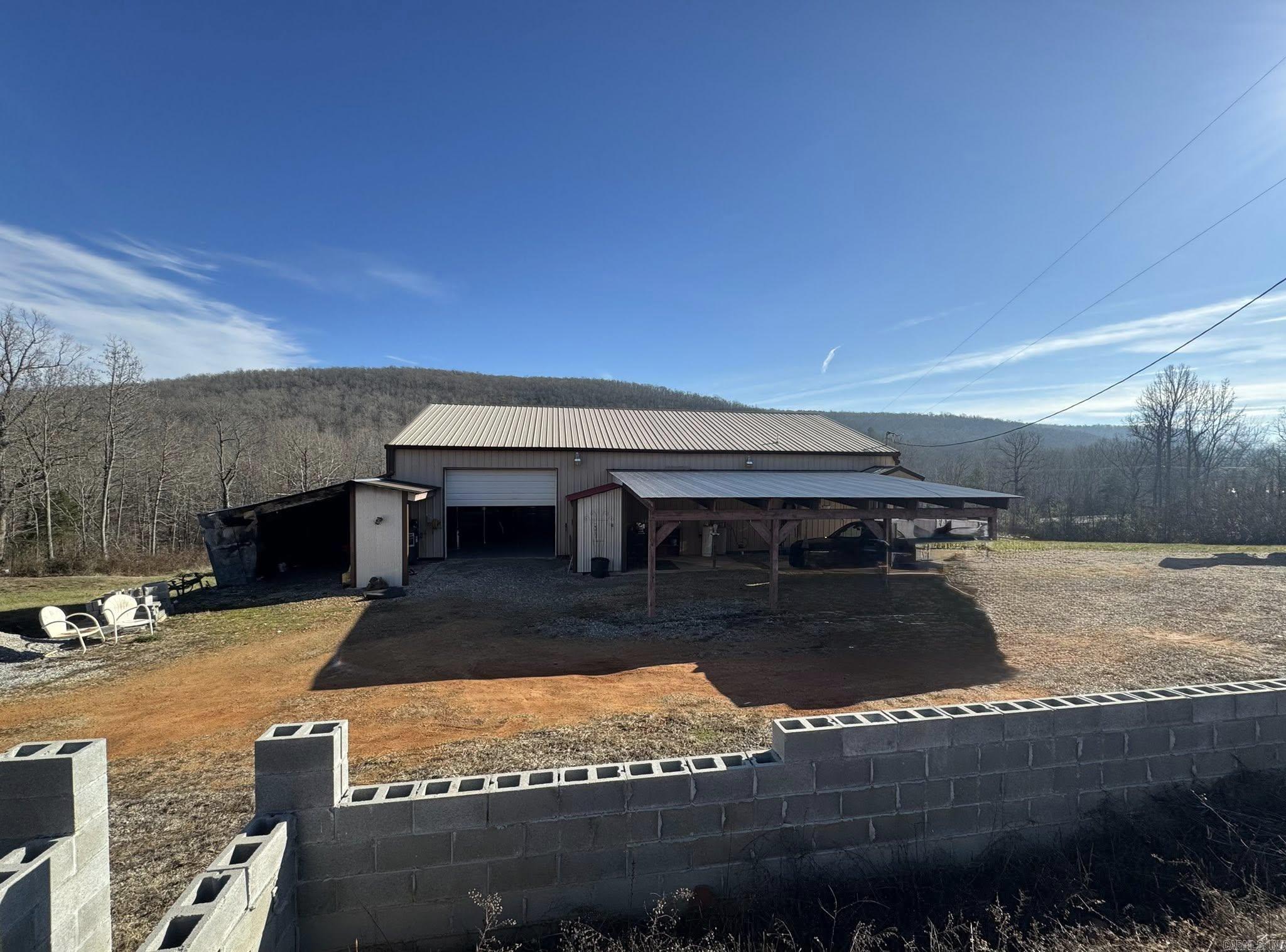 7099 S Hwy 9  Mountain View, AR