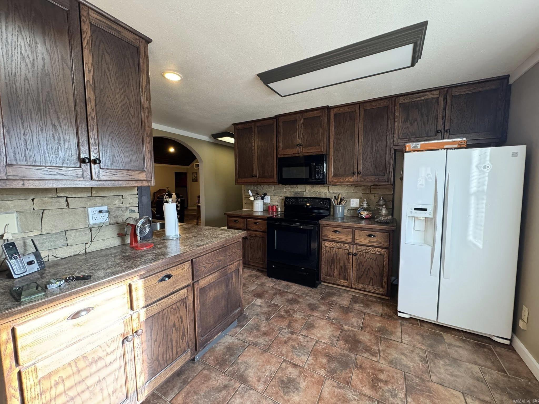 7099 S Hwy 9  Mountain View, AR