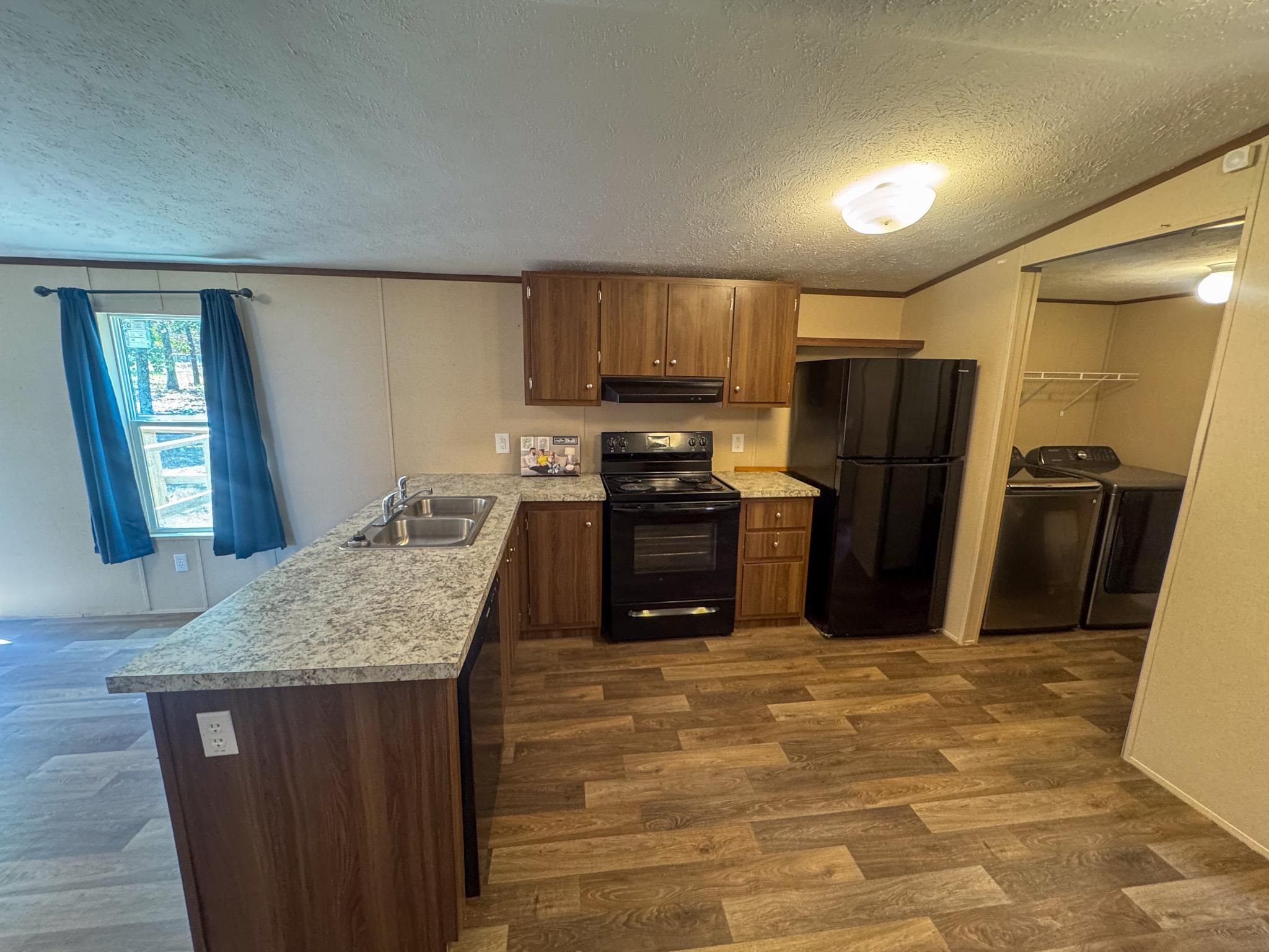 60 Tablerock  Evening Shade, AR