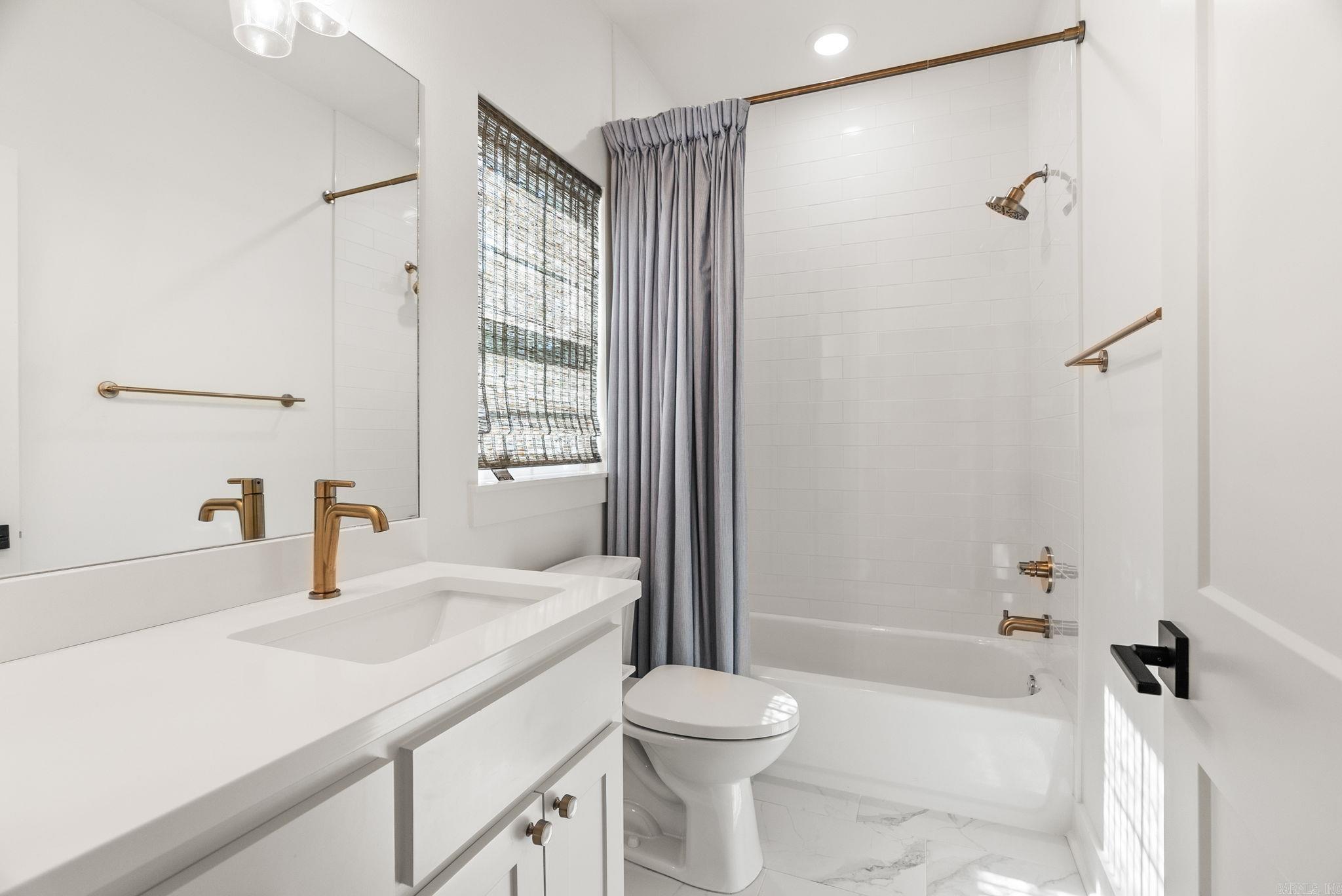 6700 Hawthorne  Little Rock, AR