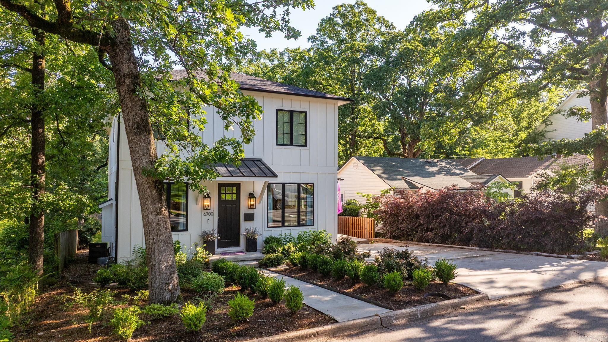 6700 Hawthorne  Little Rock, AR