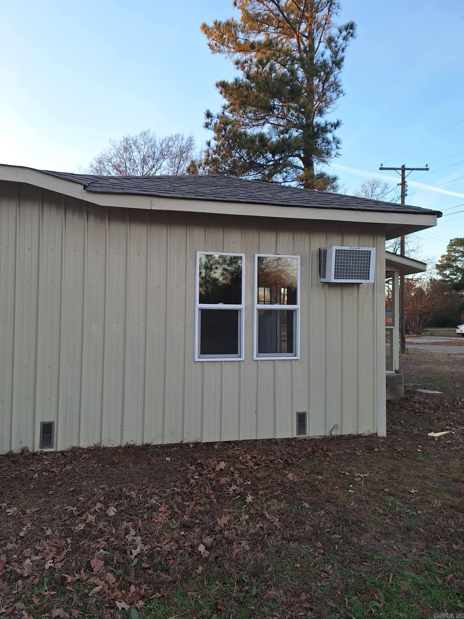 508 E 5th  Rector, AR