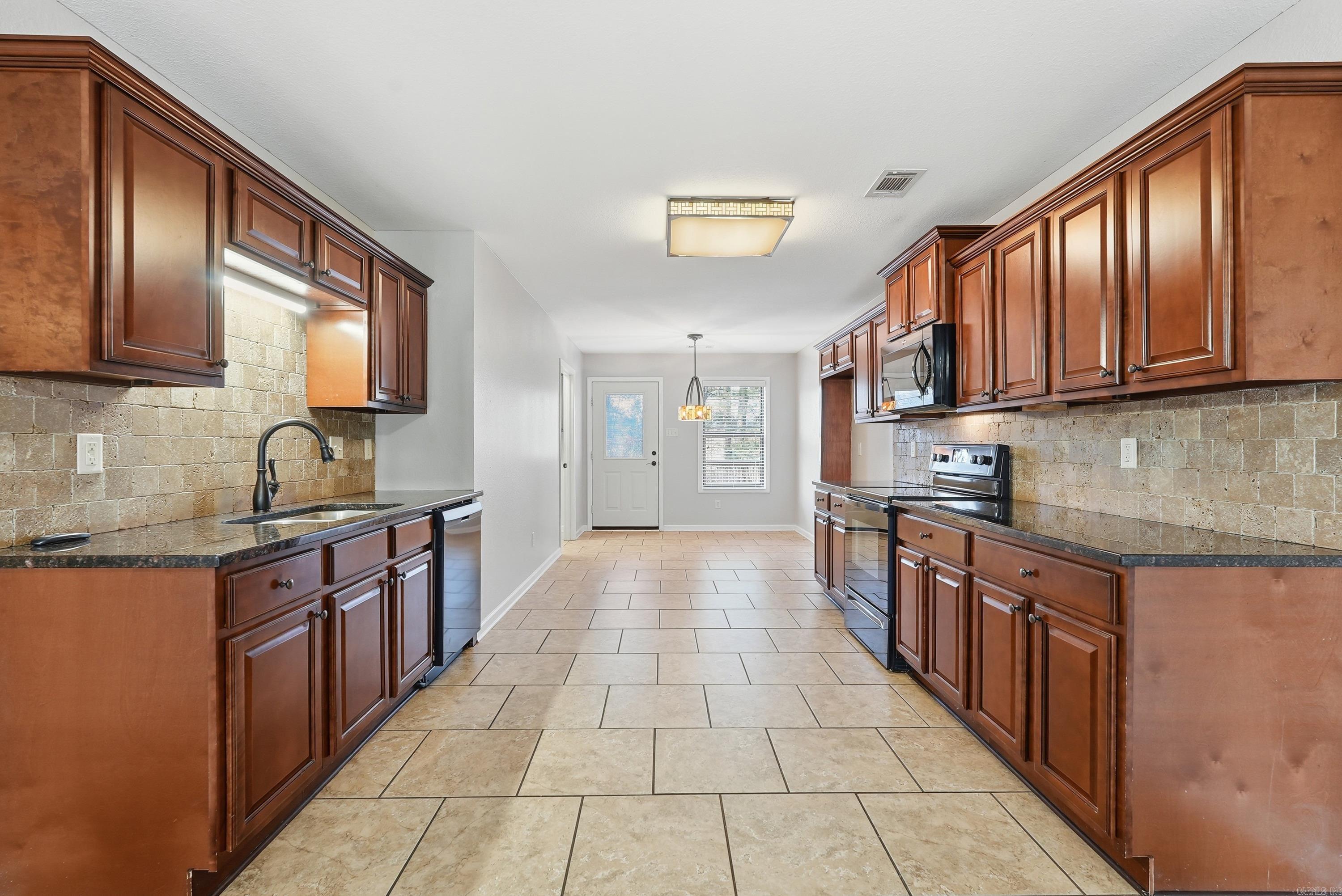 29 McClellan  Cabot, AR