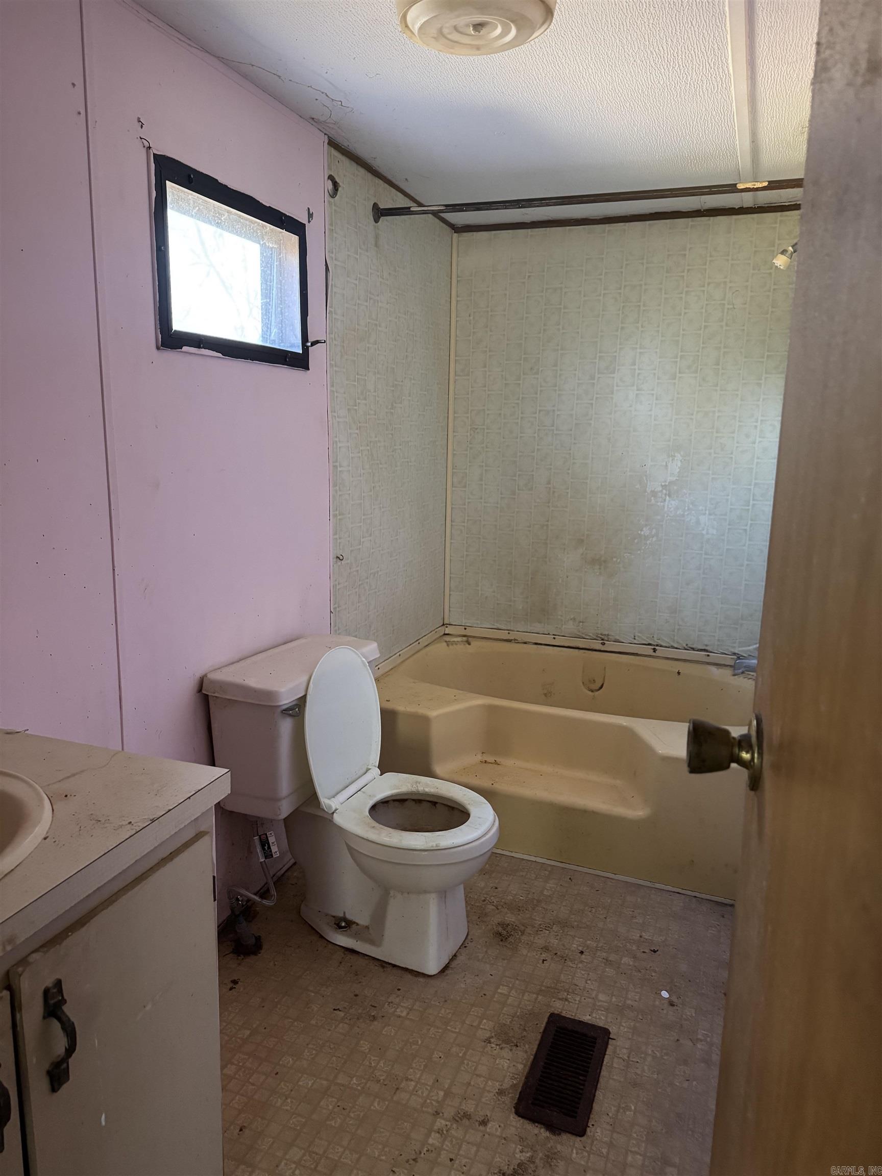 425 Meade  Batesville, AR