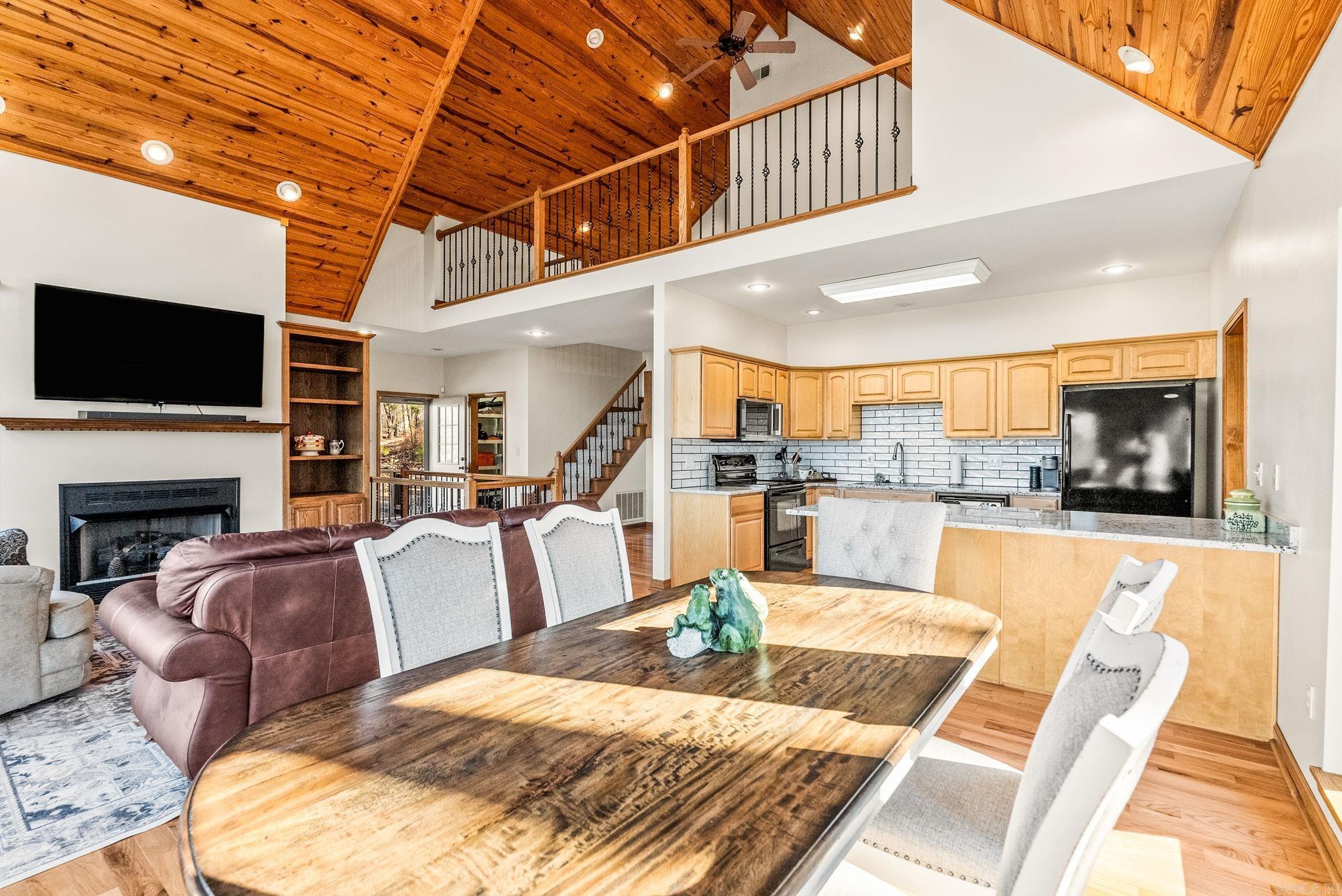 5 Bay Shore  Greers Ferry, AR