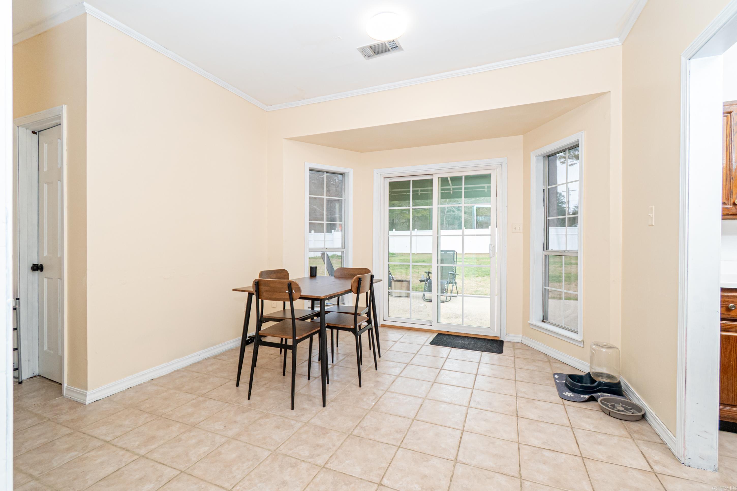 910 Memory Lane Camden, AR 71701