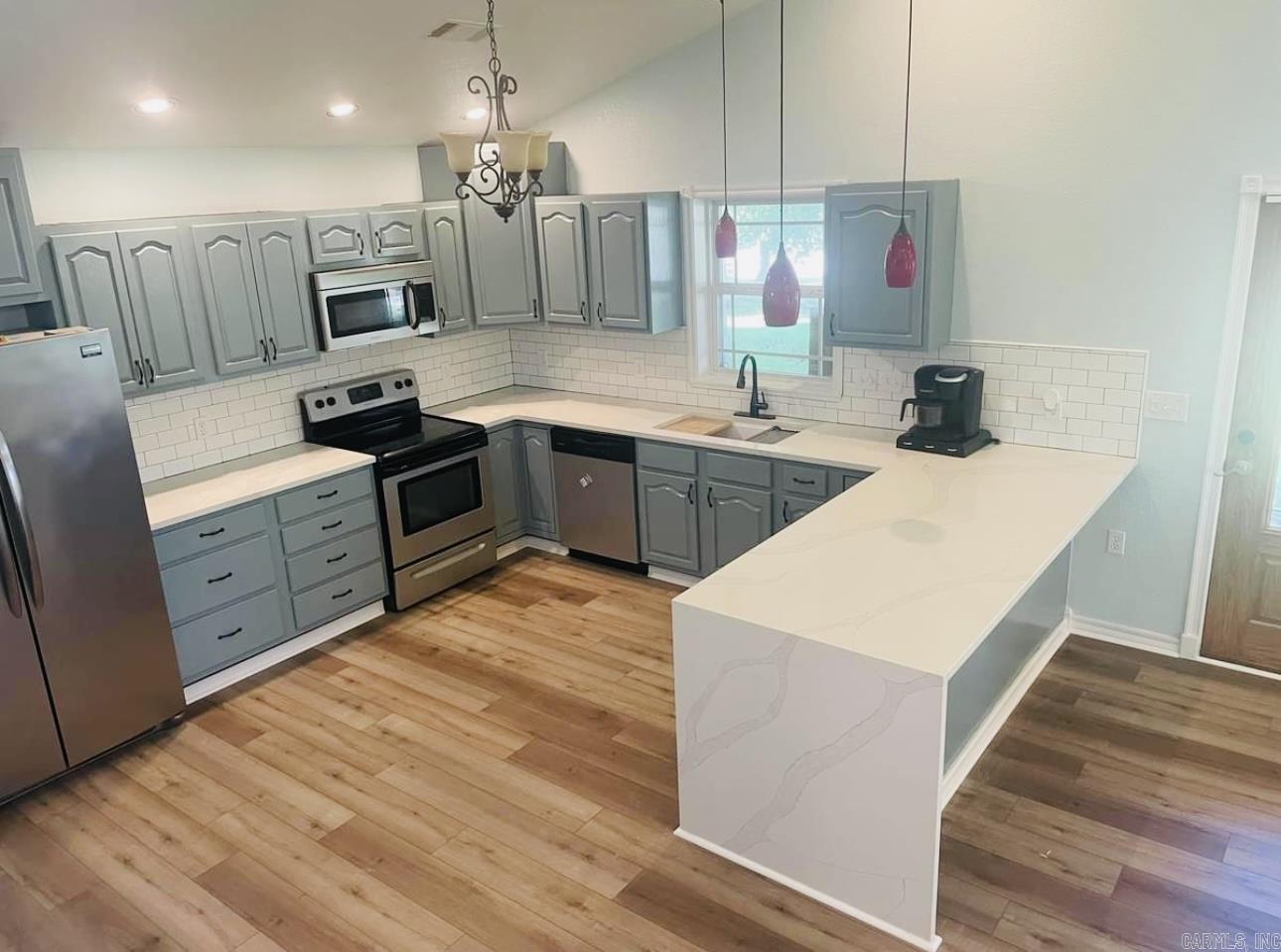 560 N Floral  Concord, AR