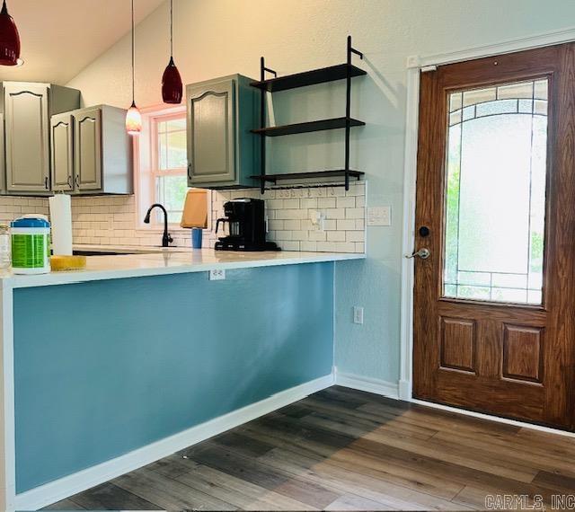 560 N Floral  Concord, AR