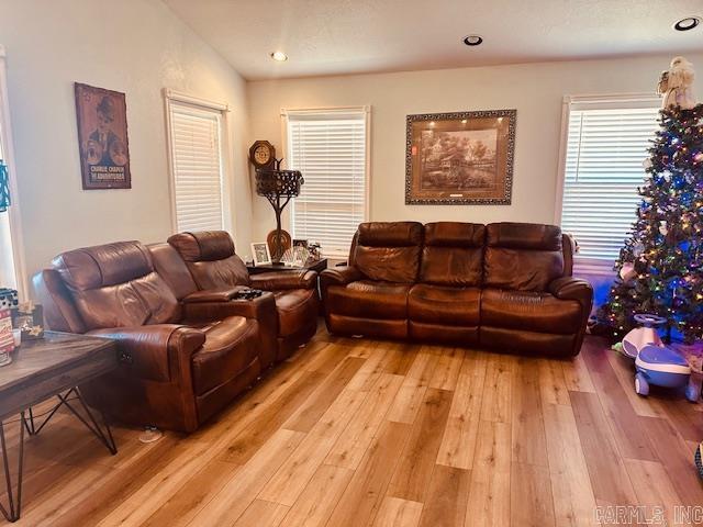 560 N Floral  Concord, AR