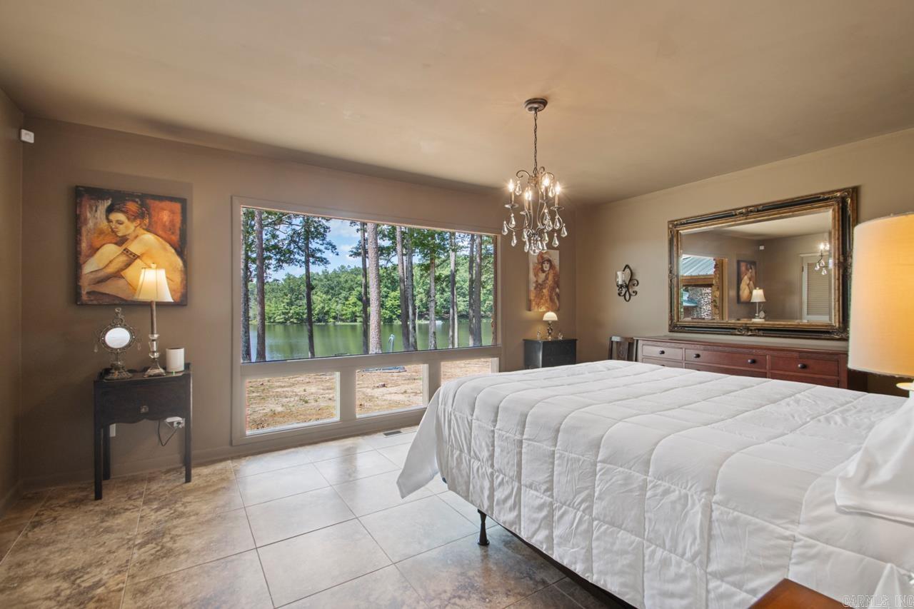 10 Henry  Perryville, AR