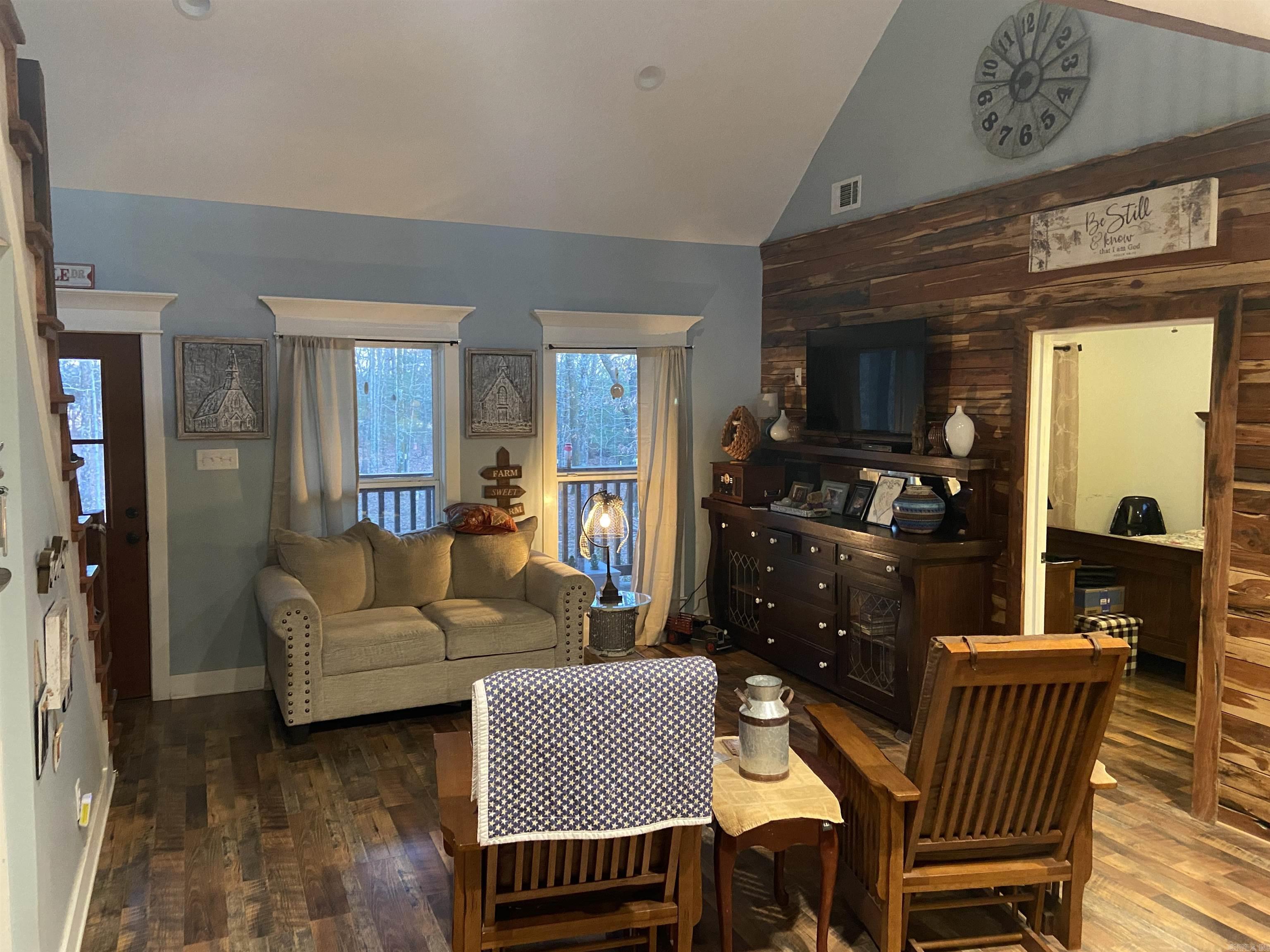 318 Wayne Walker  Romance, AR