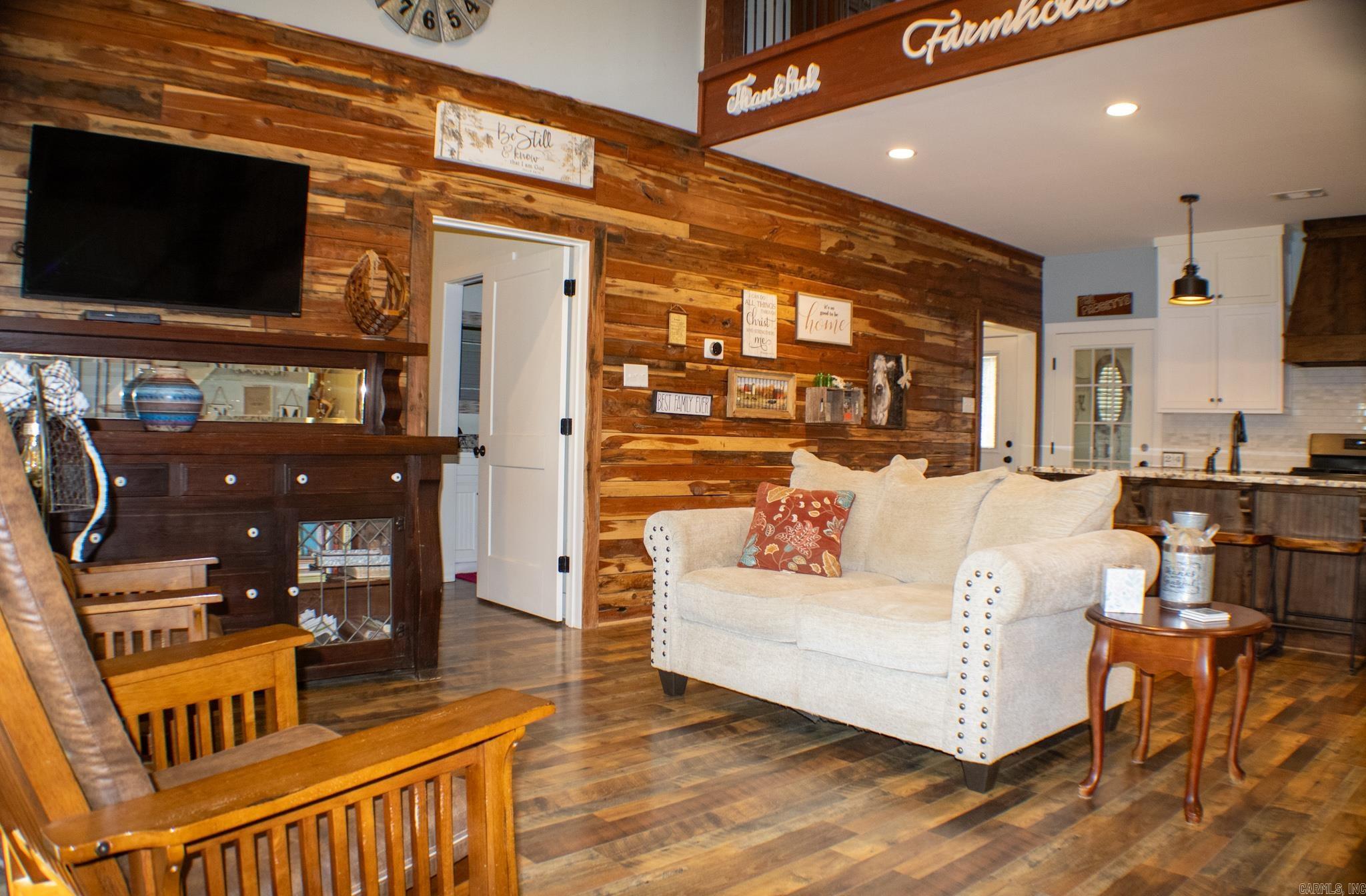 318 Wayne Walker Road Romance, AR 72136