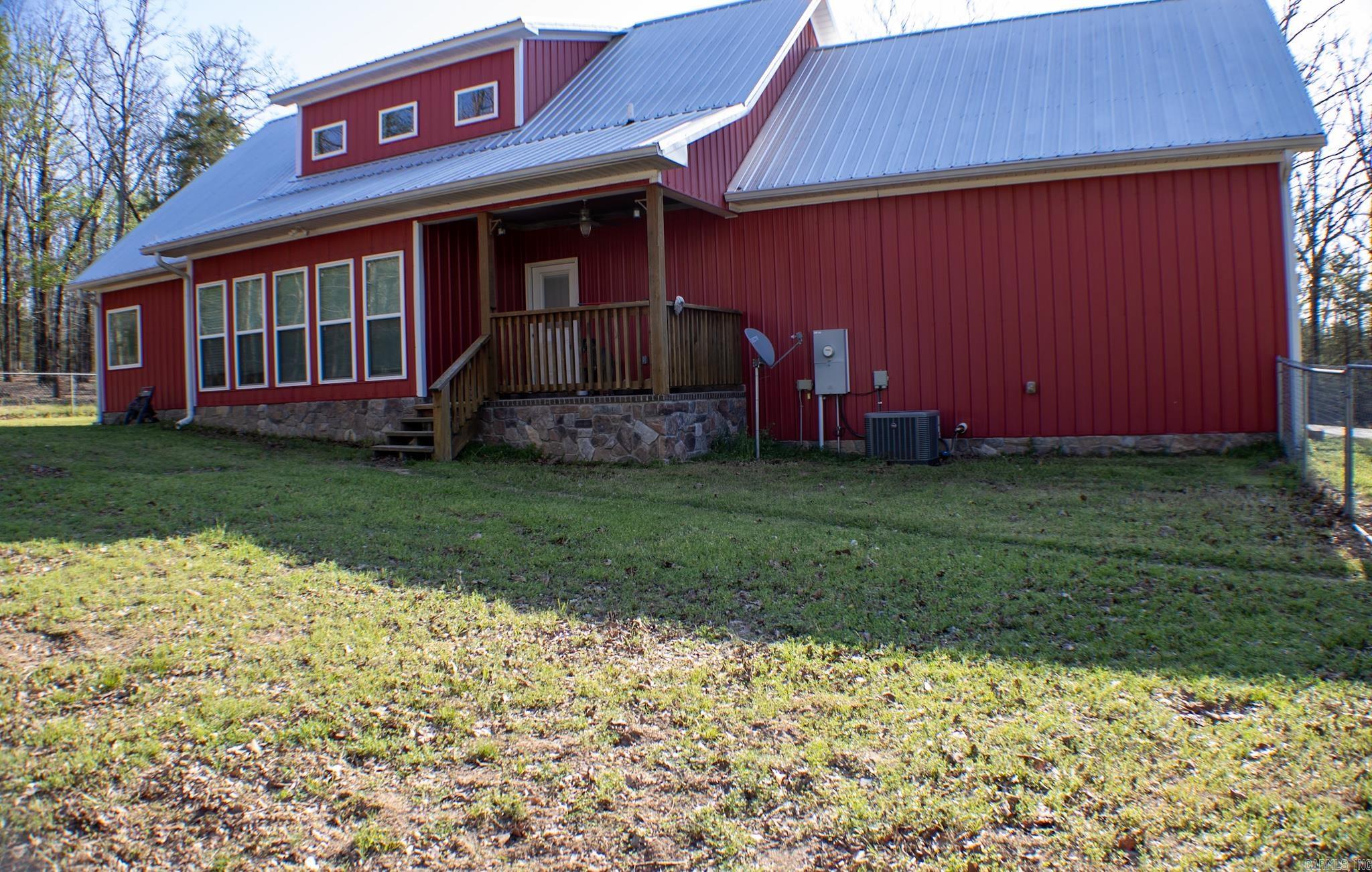 318 Wayne Walker Road Romance, AR 72136