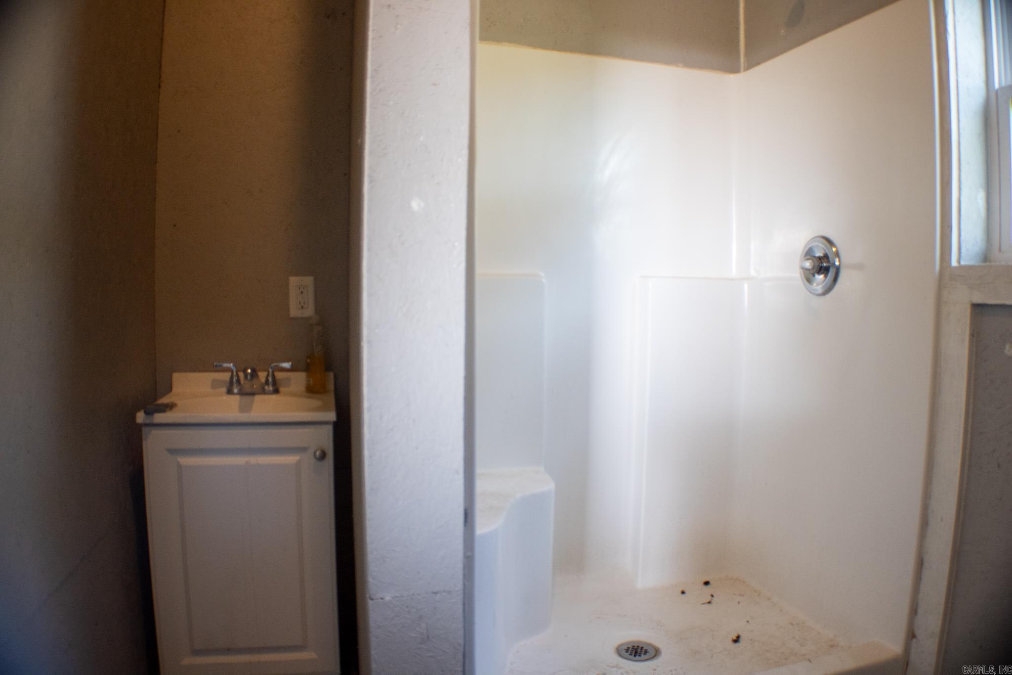 318 Wayne Walker Road Romance, AR 72136