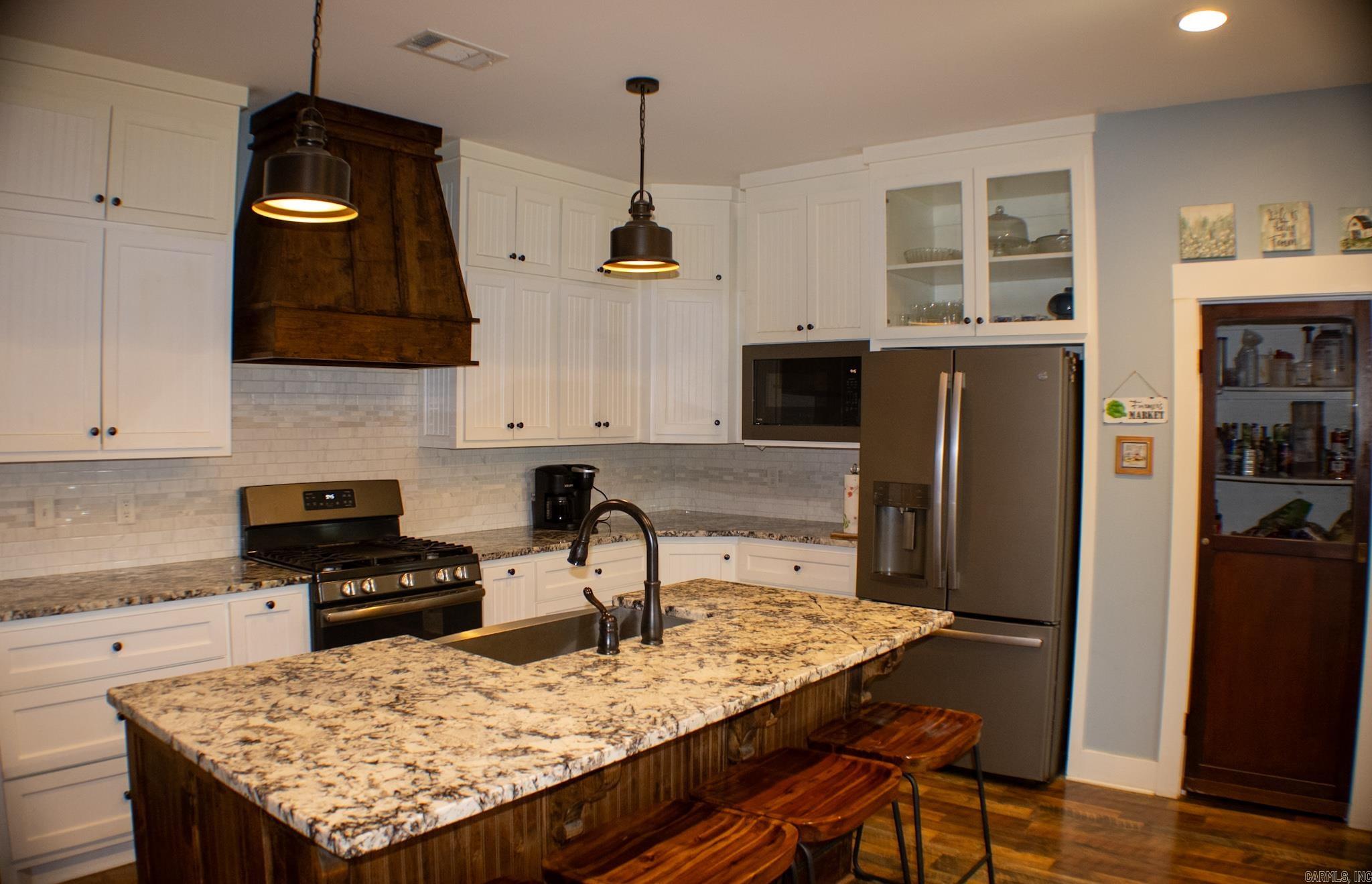 318 Wayne Walker Road Romance, AR 72136