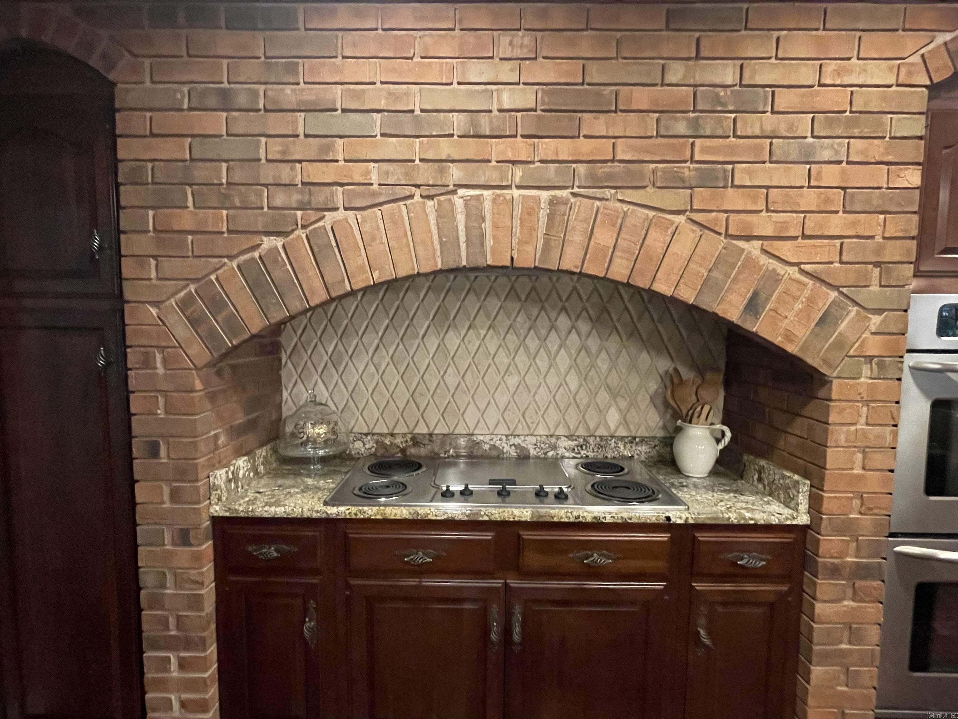 1003 Oakwood Dr  Wynne, AR