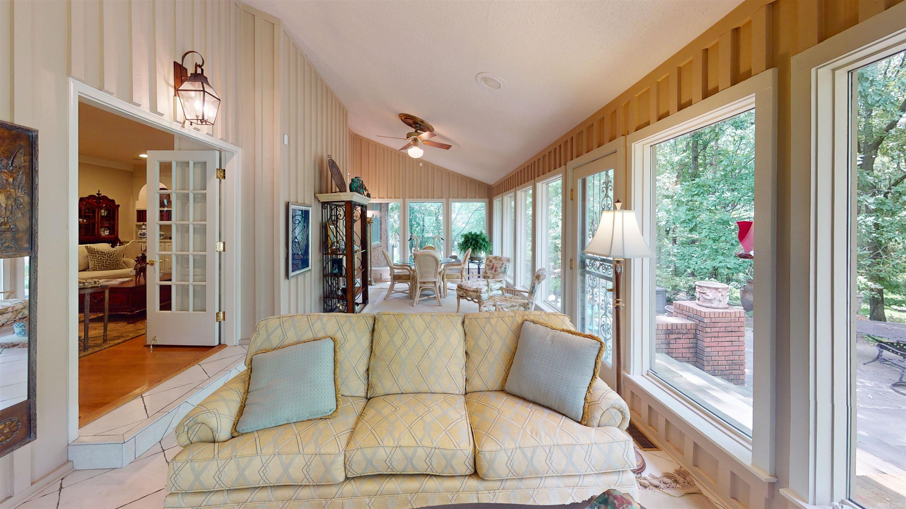 1003 Oakwood Dr  Wynne, AR