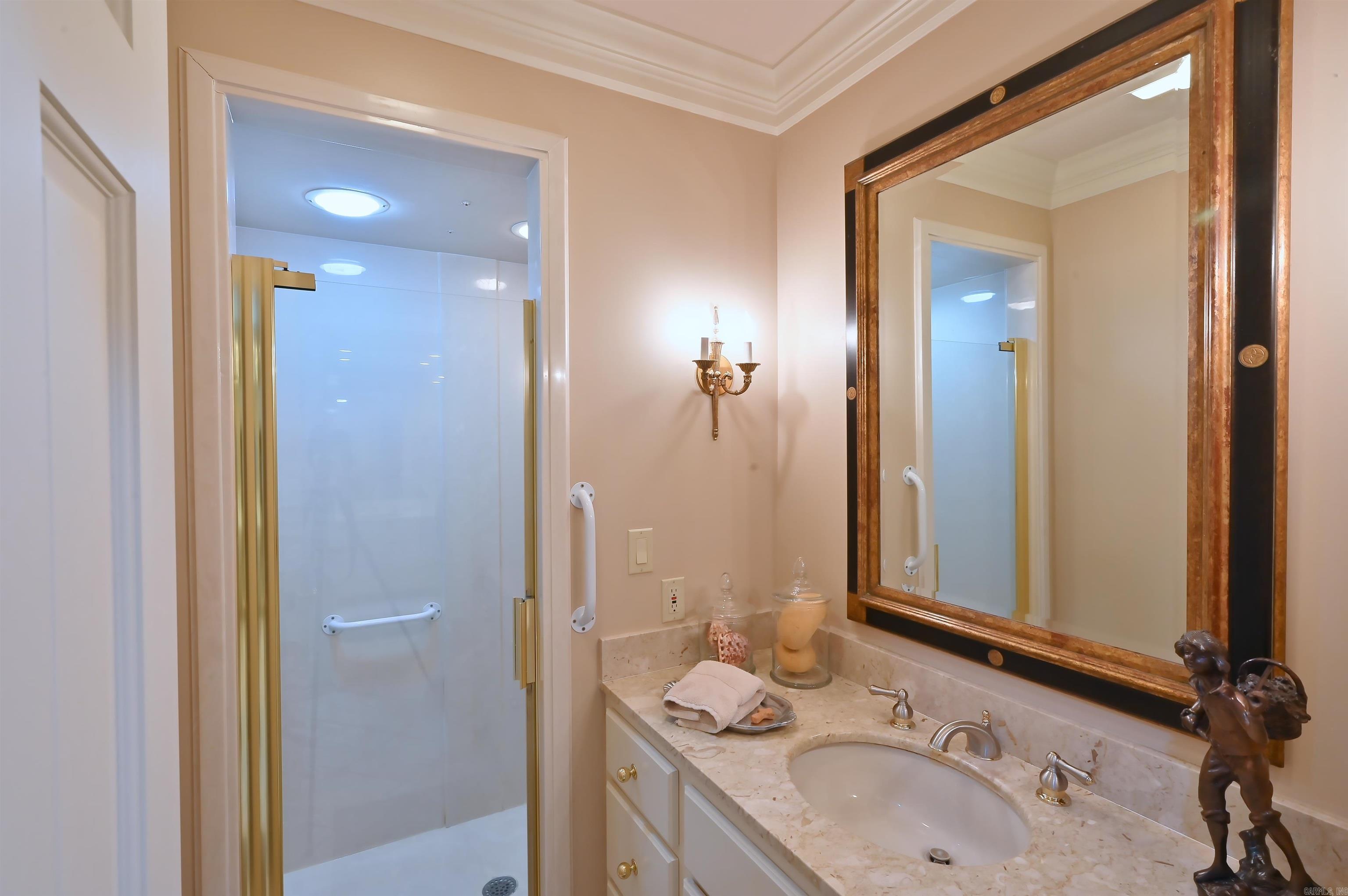 1003 Oakwood Dr  Wynne, AR