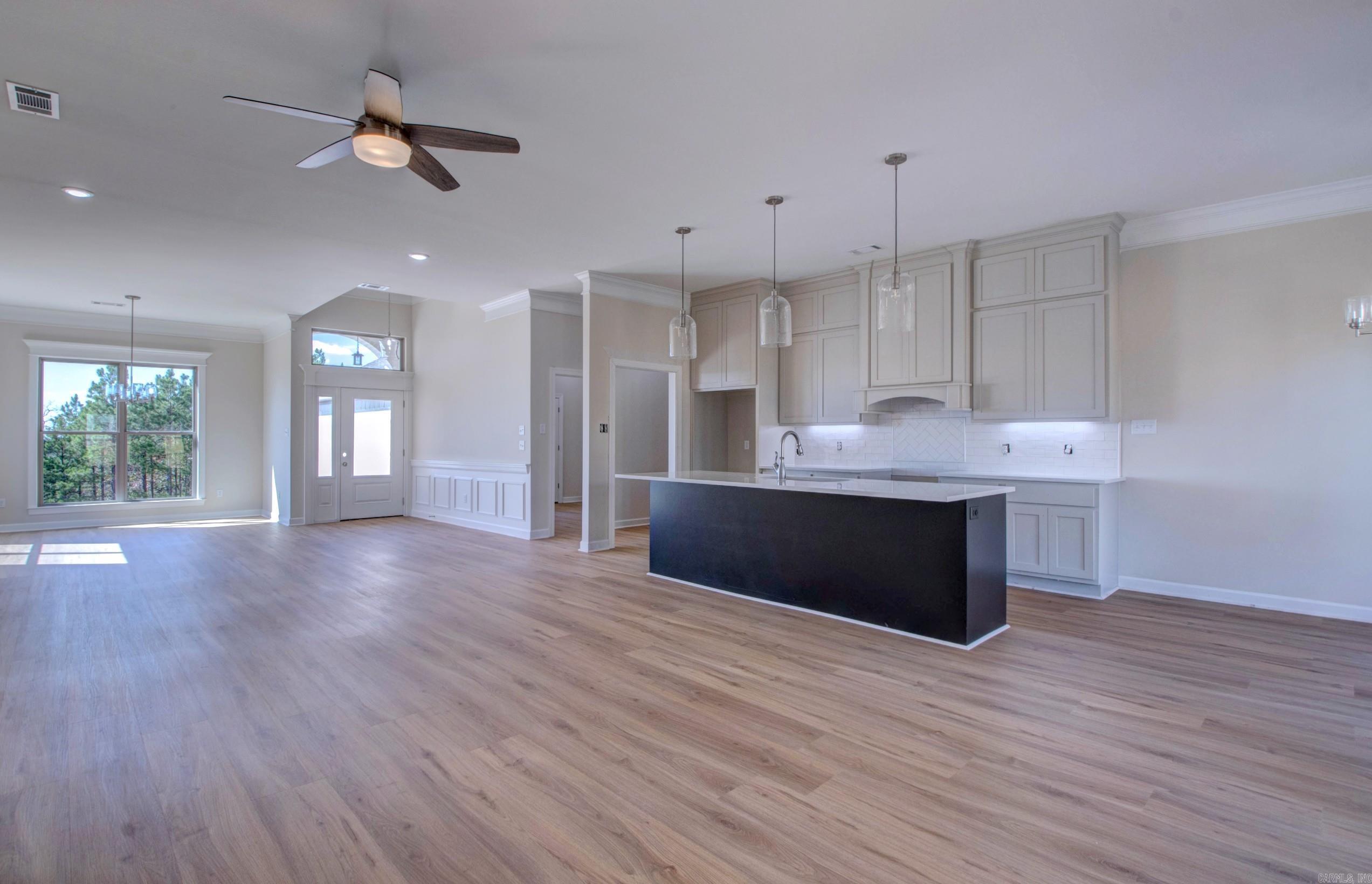 119 Crestview Drive  Maumelle, AR