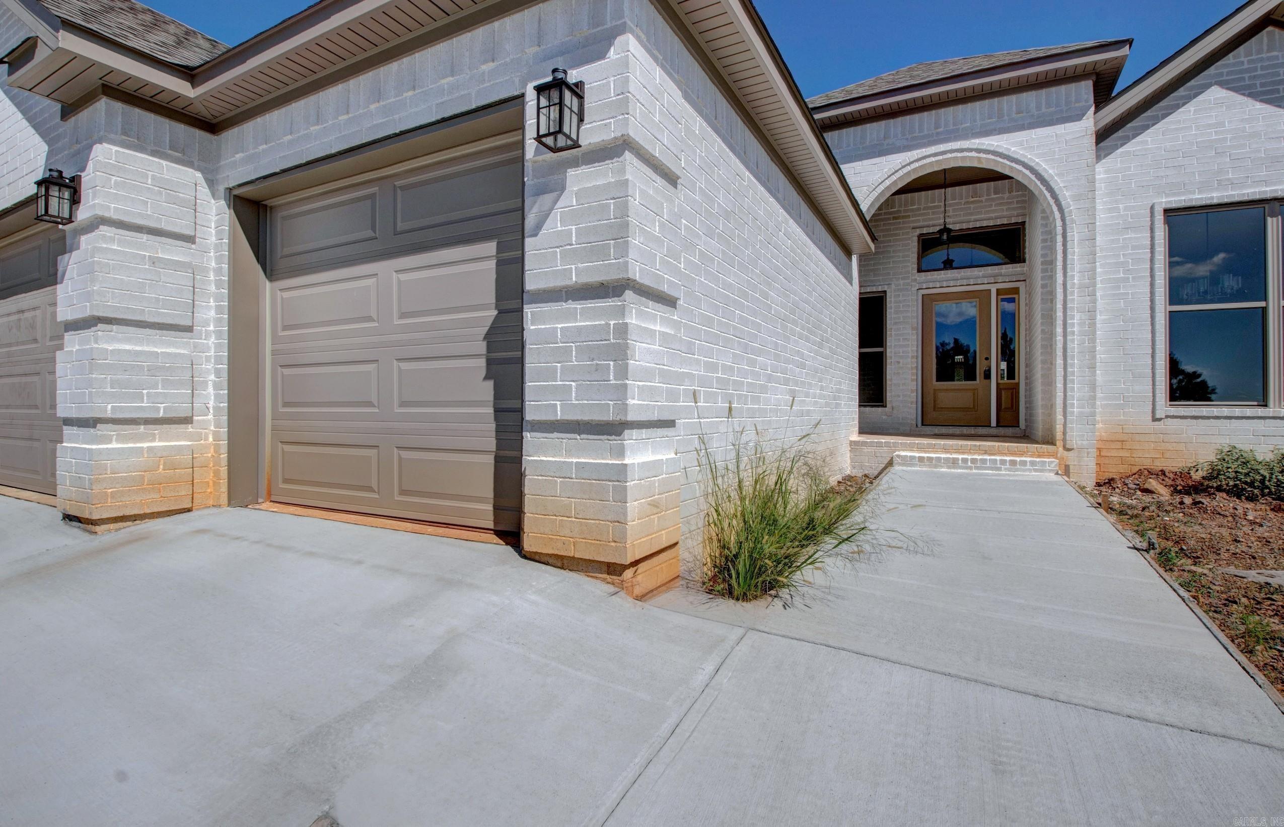 119 Crestview Drive  Maumelle, AR