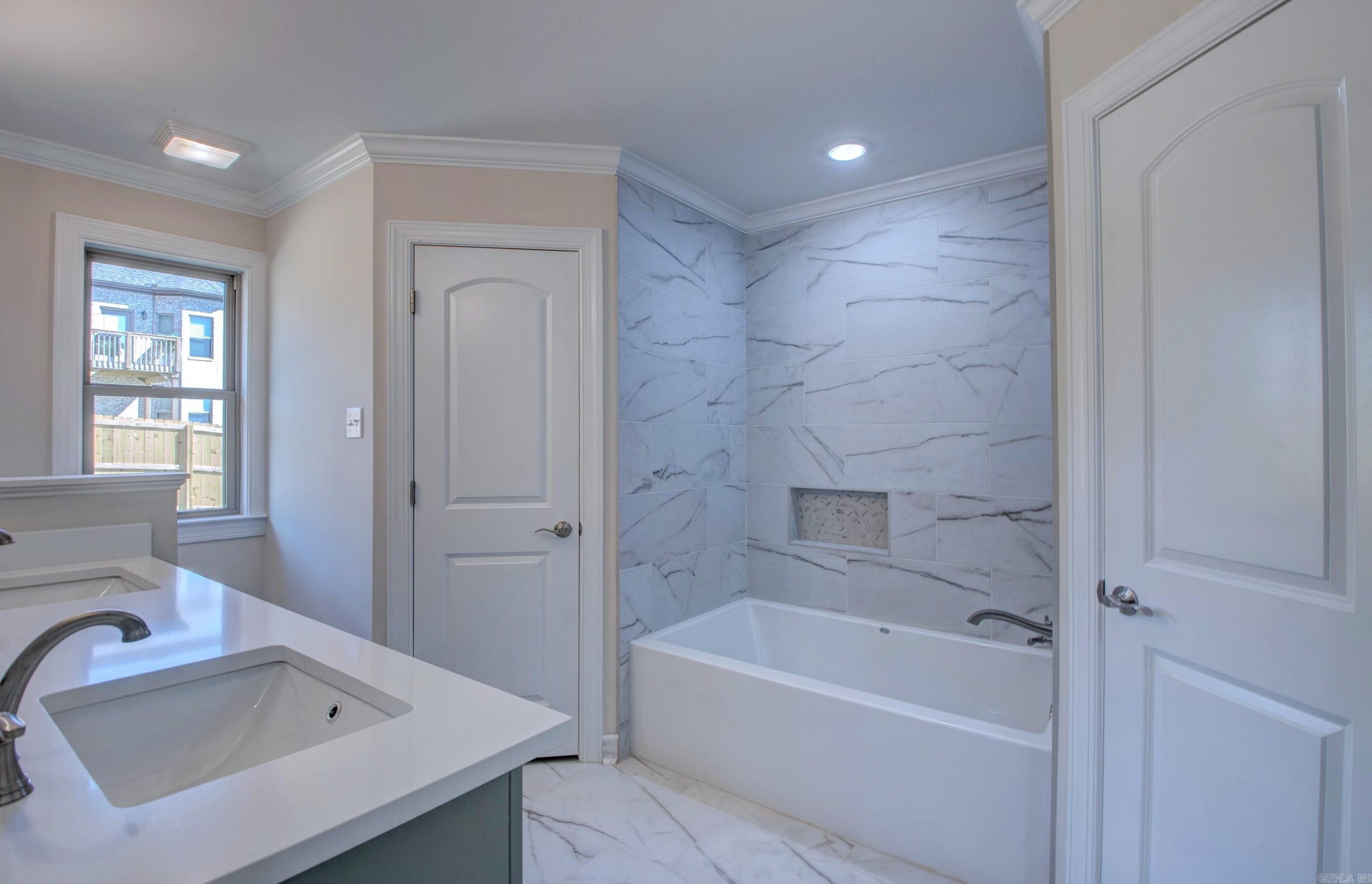 119 Crestview Drive  Maumelle, AR