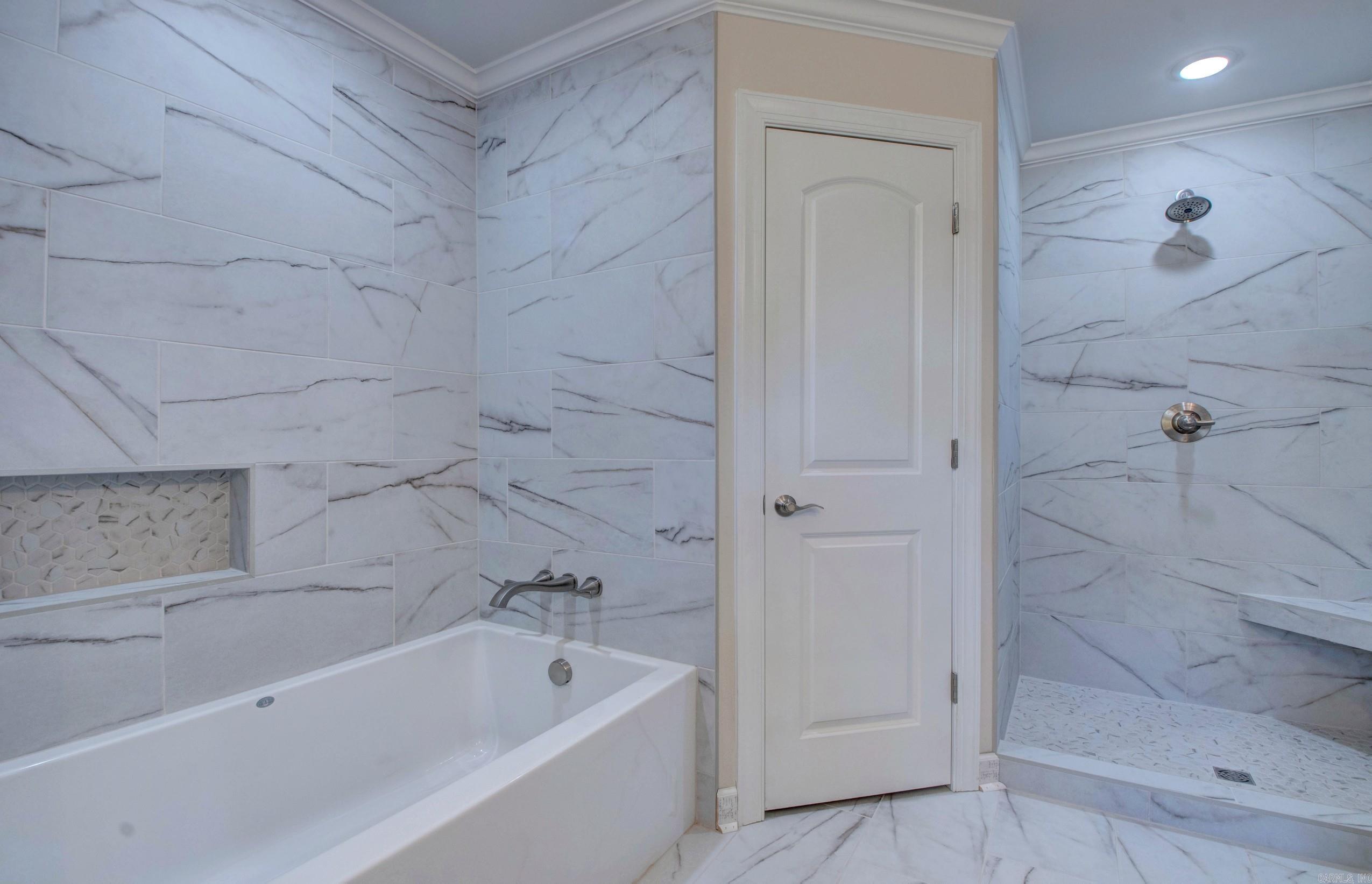 119 Crestview Drive Maumelle, AR 72113