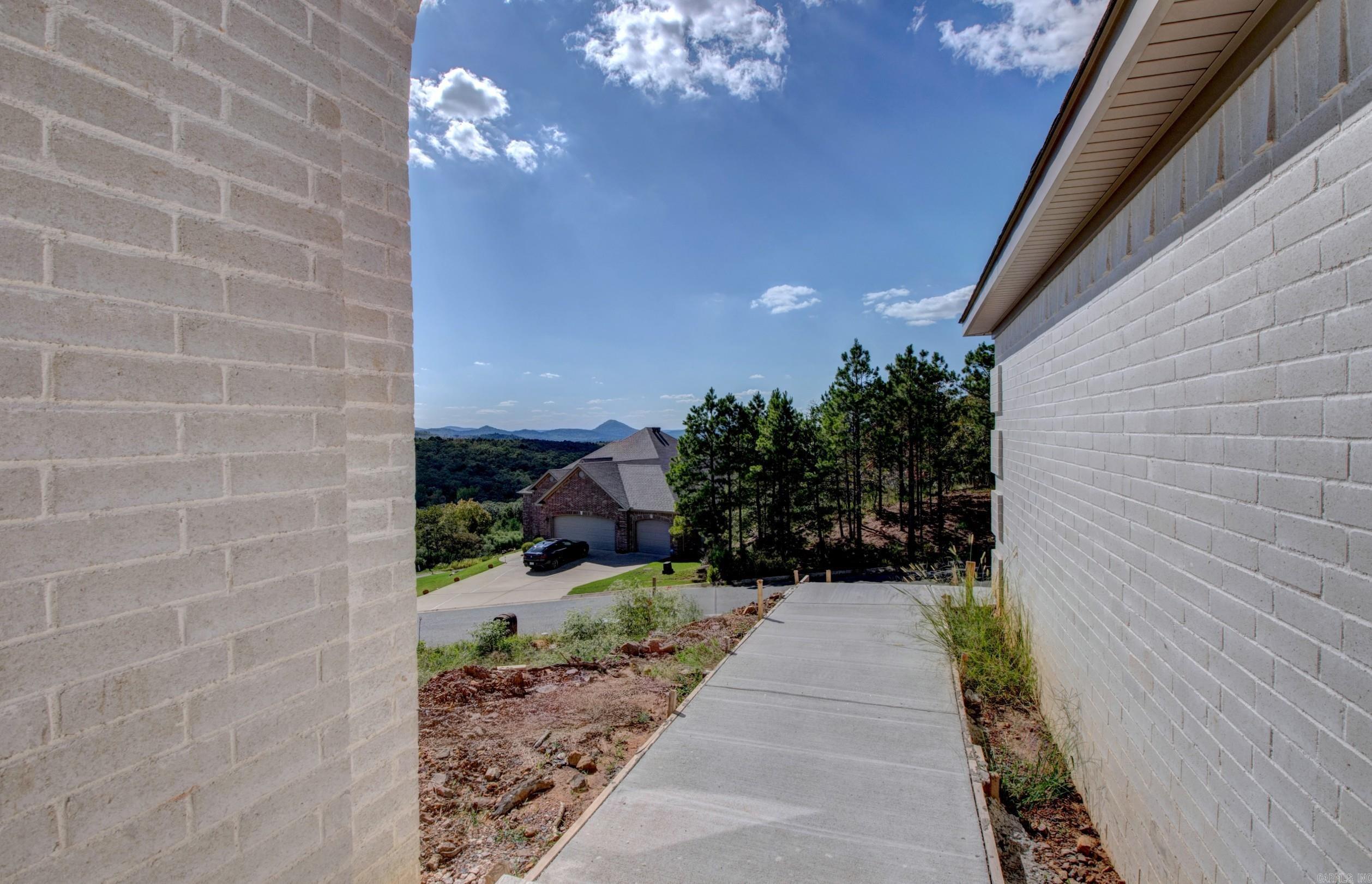 119 Crestview Drive  Maumelle, AR