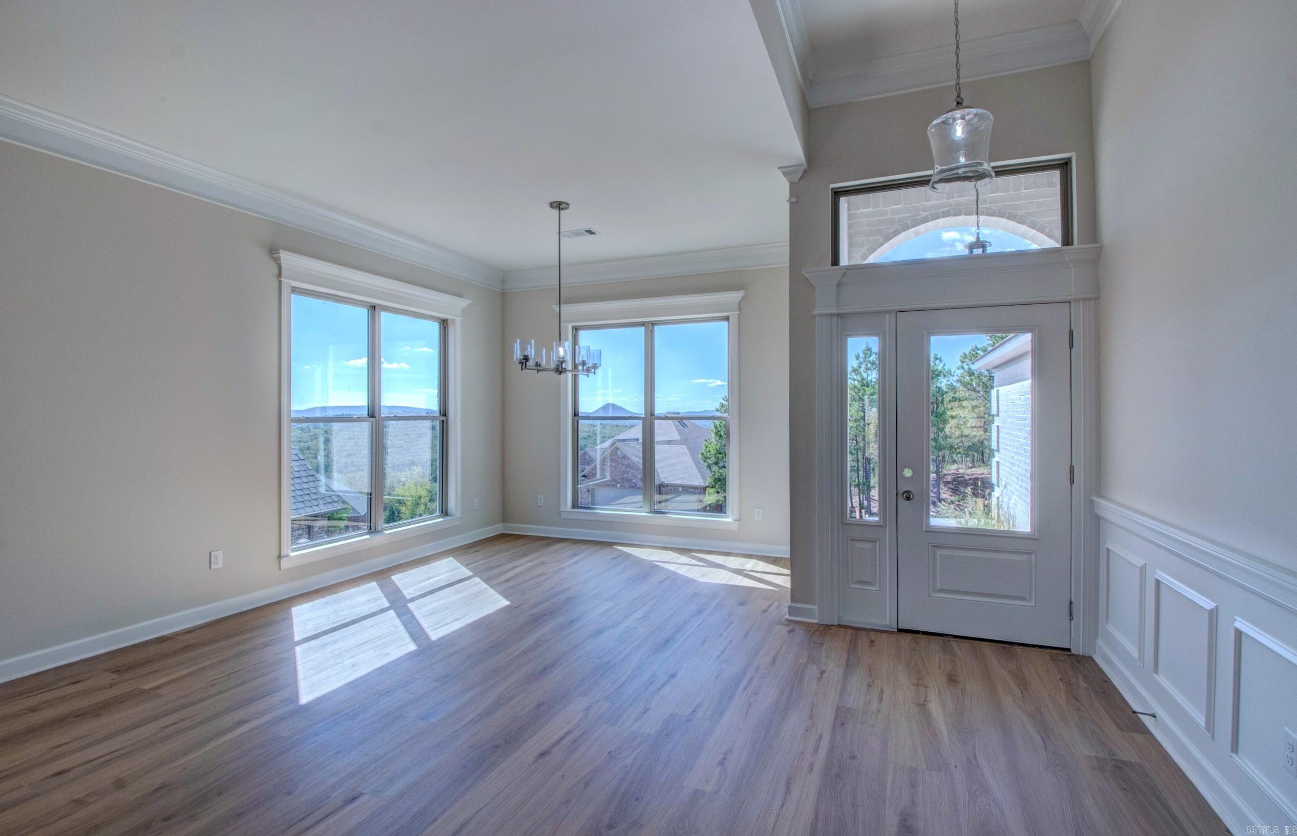 119 Crestview Drive  Maumelle, AR