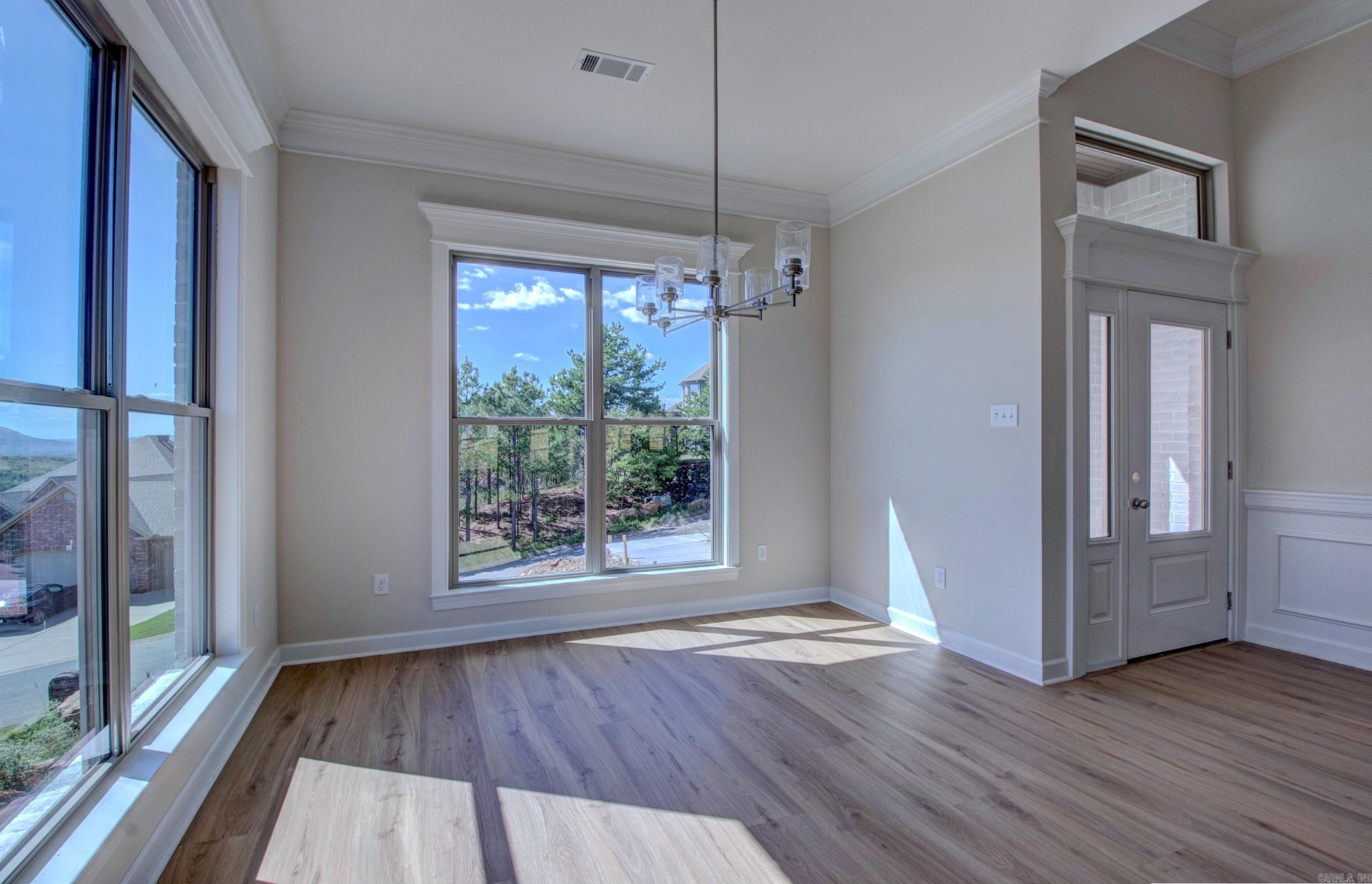 119 Crestview Drive  Maumelle, AR