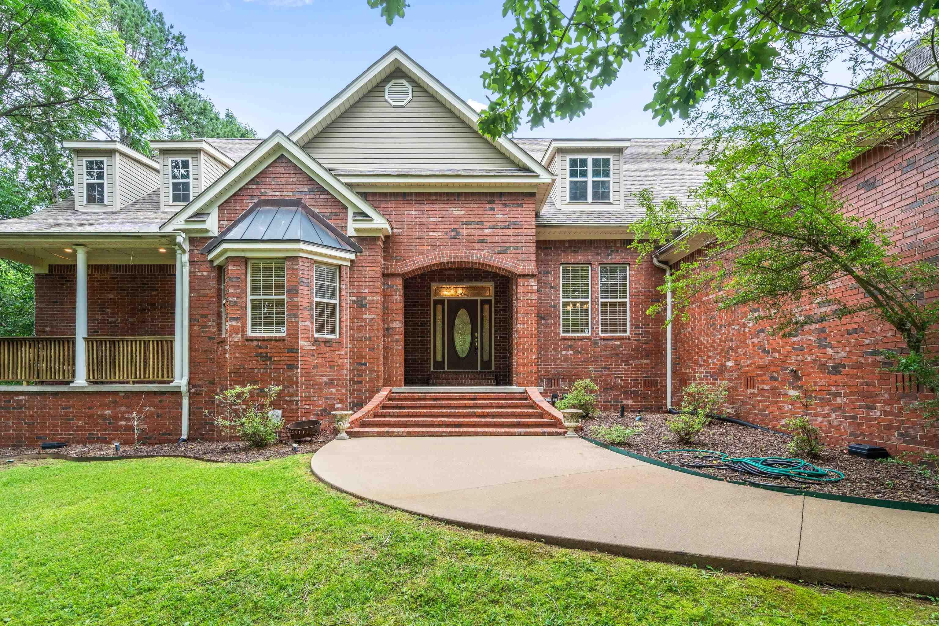 185 HILLSIDE  Hot Springs, AR