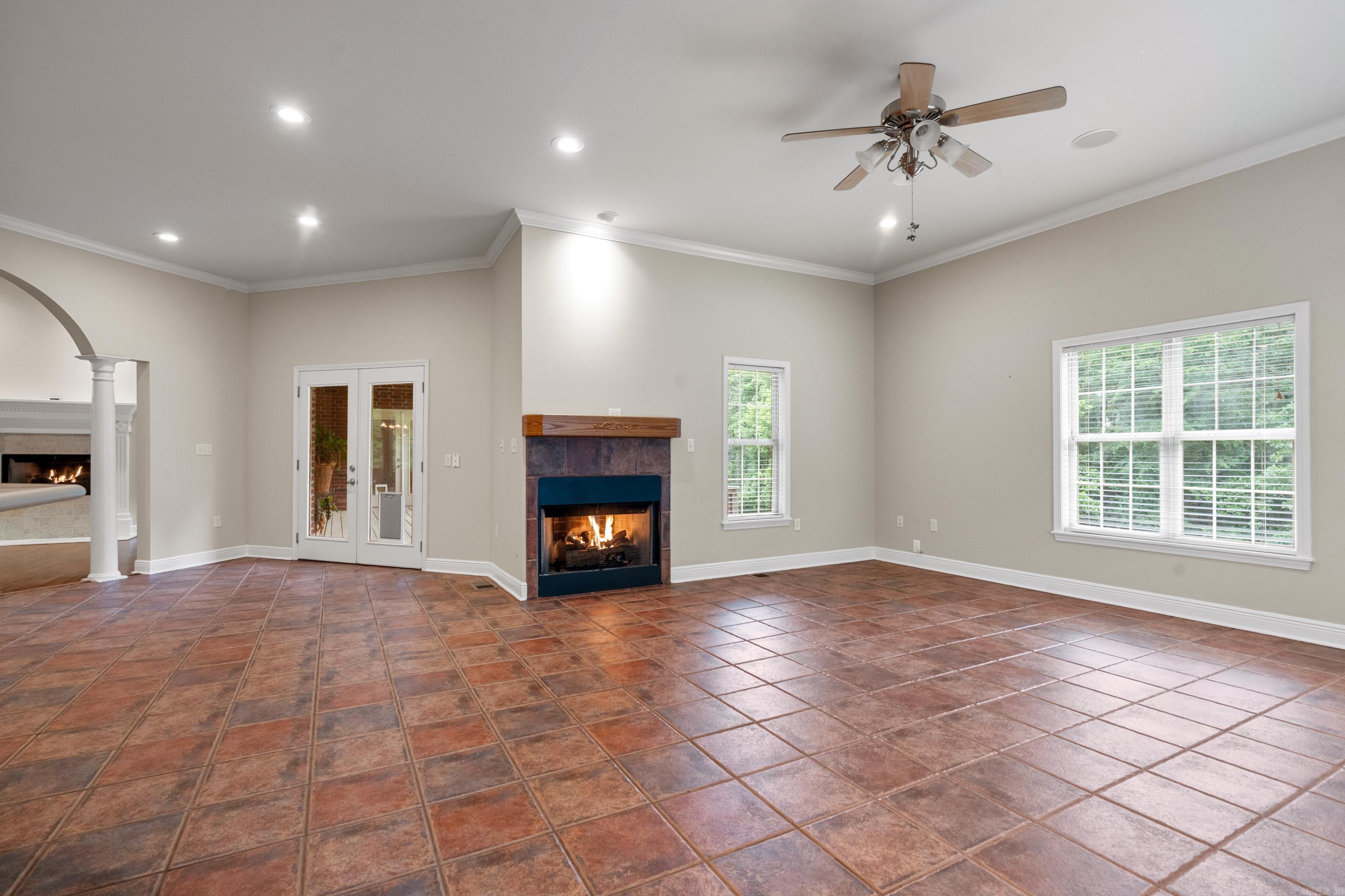 185 HILLSIDE  Hot Springs, AR