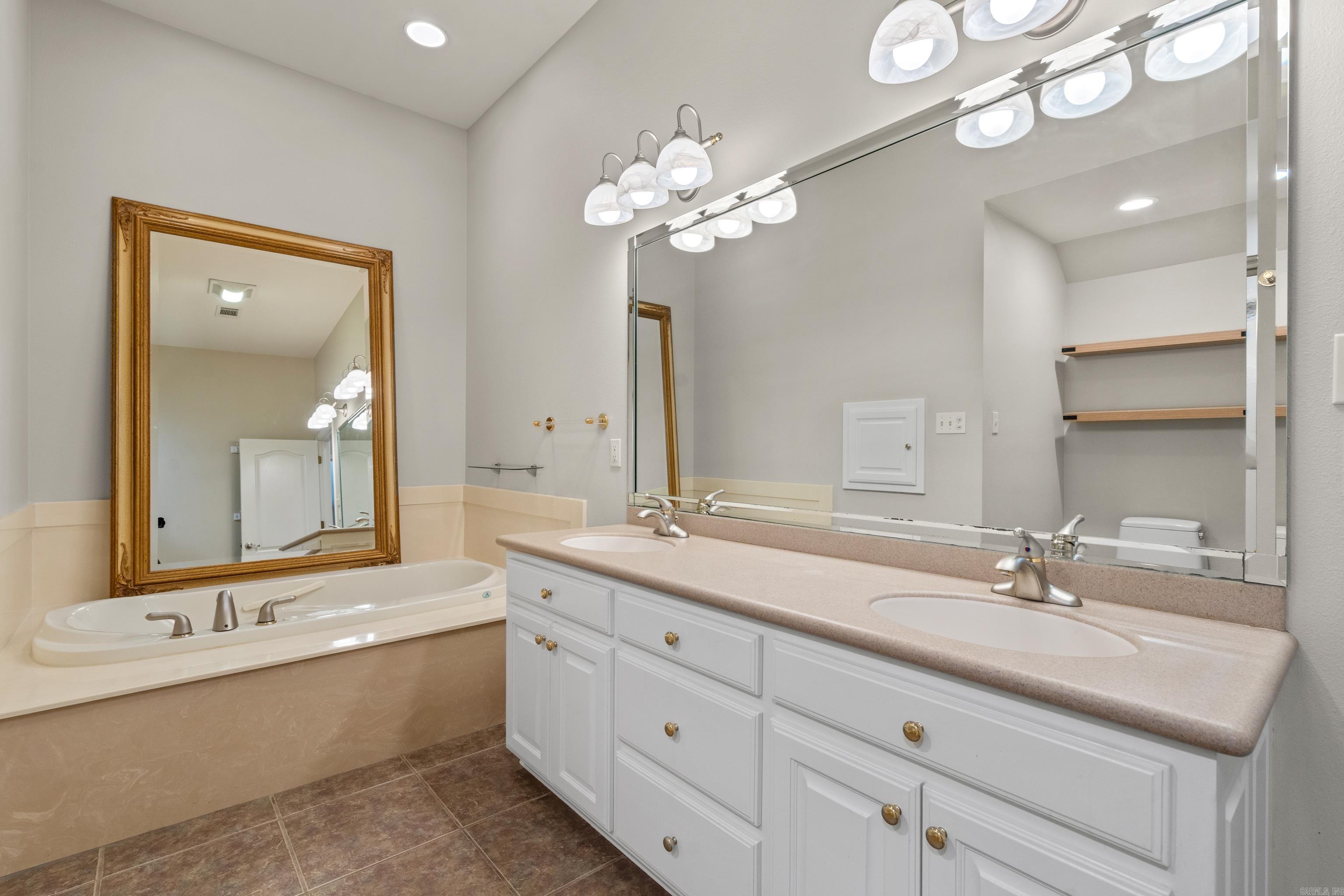 185 HILLSIDE  Hot Springs, AR