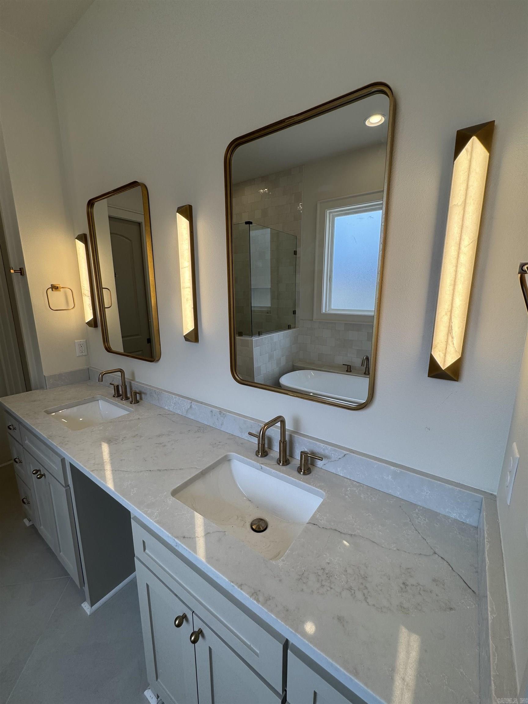 102 Kinley Loop Little Rock, AR 72223