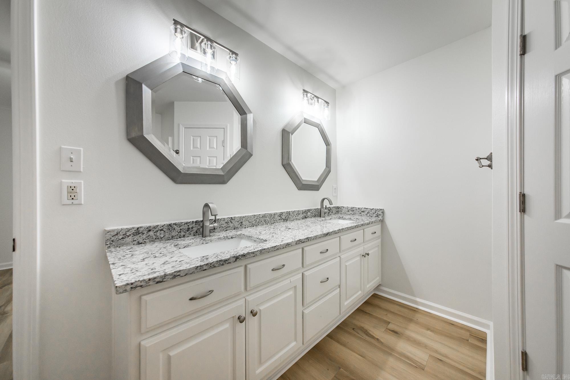 11609 Ridgetop Dr  Sherwood, AR