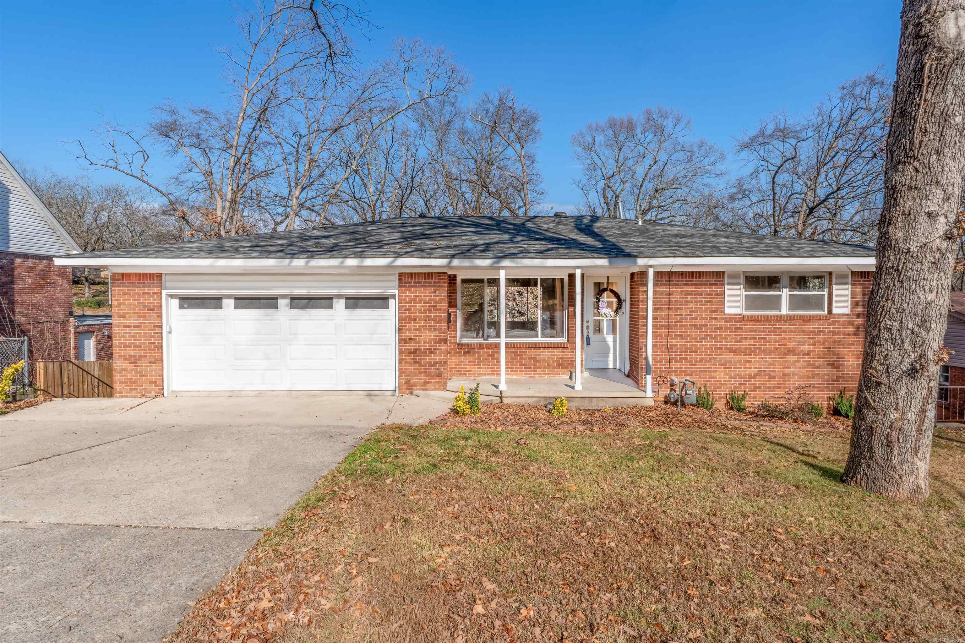 1607 Grove Hill  North Little Rock, AR